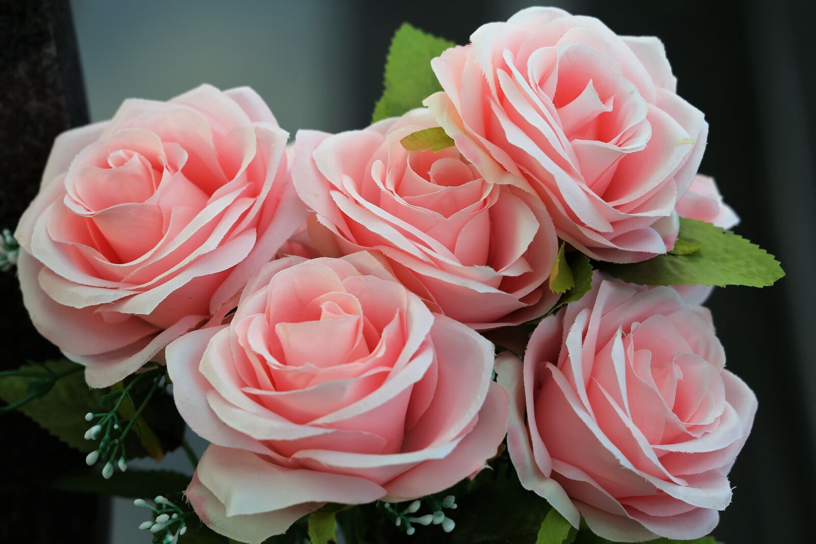 Canon EOS 6D sample photo. Artificial flowers, pink roses photography