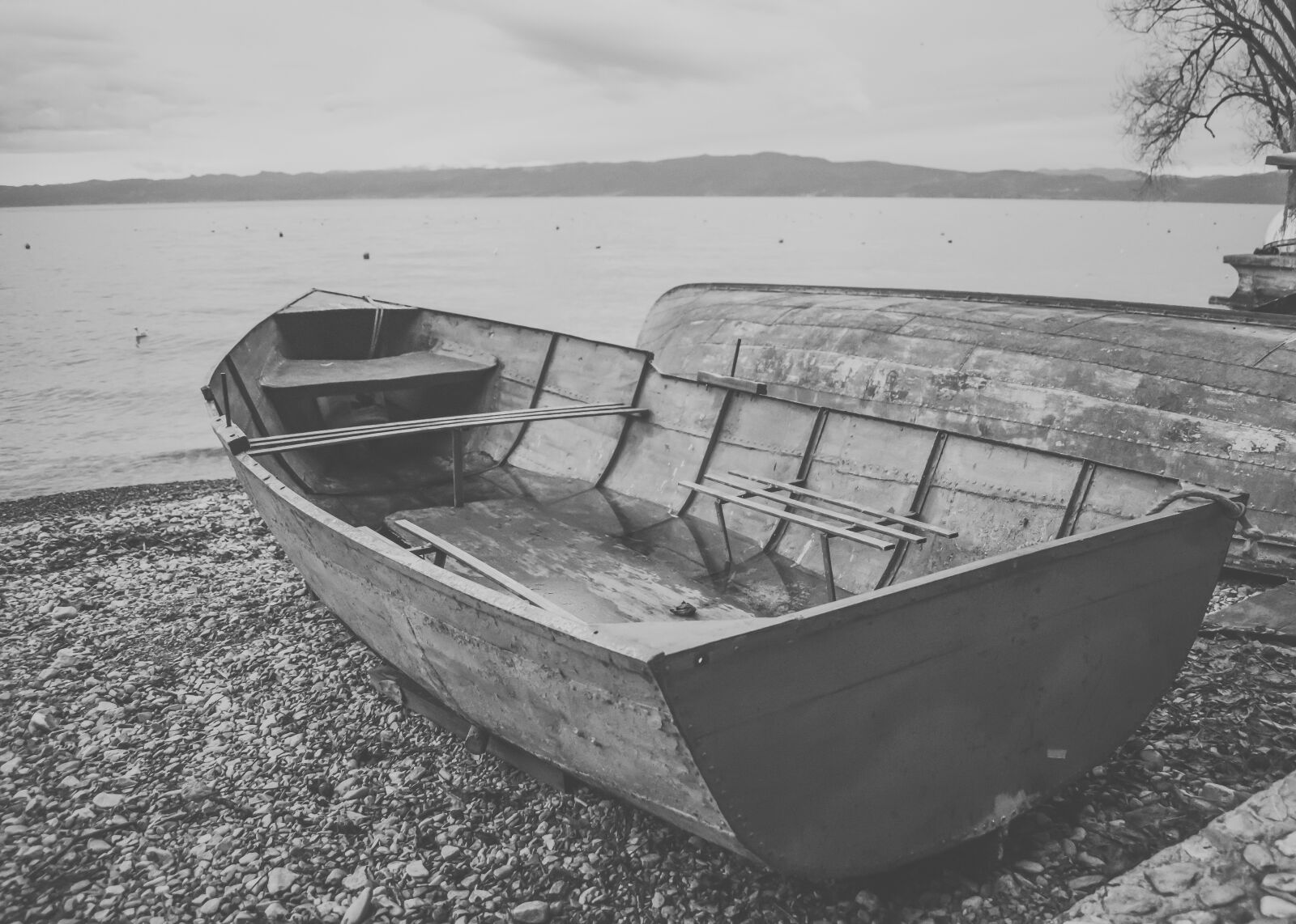 Nikon D3300 sample photo. Boat, beach, lake photography