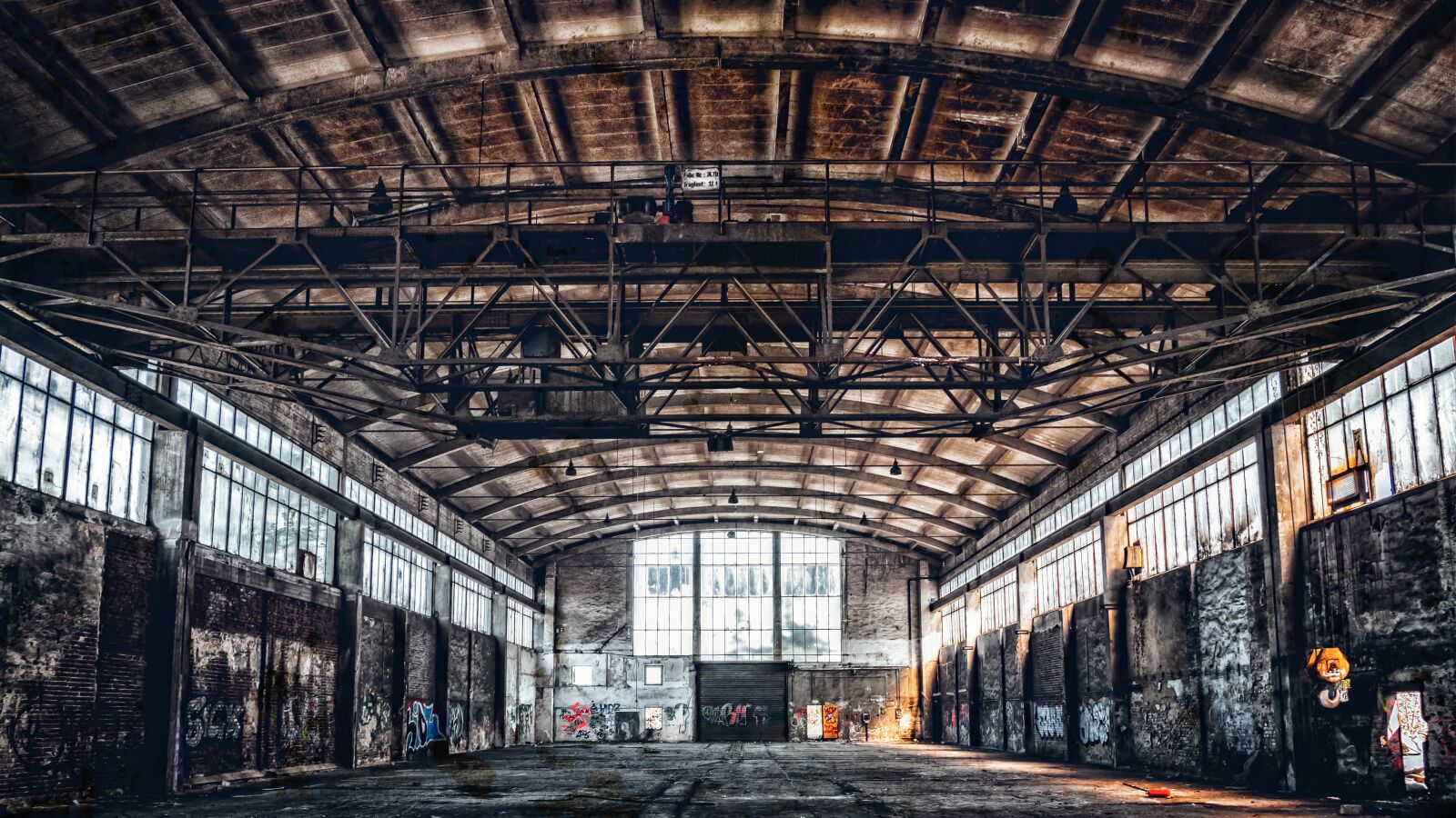 Nikon Z6 sample photo. Factory, hall, crane photography