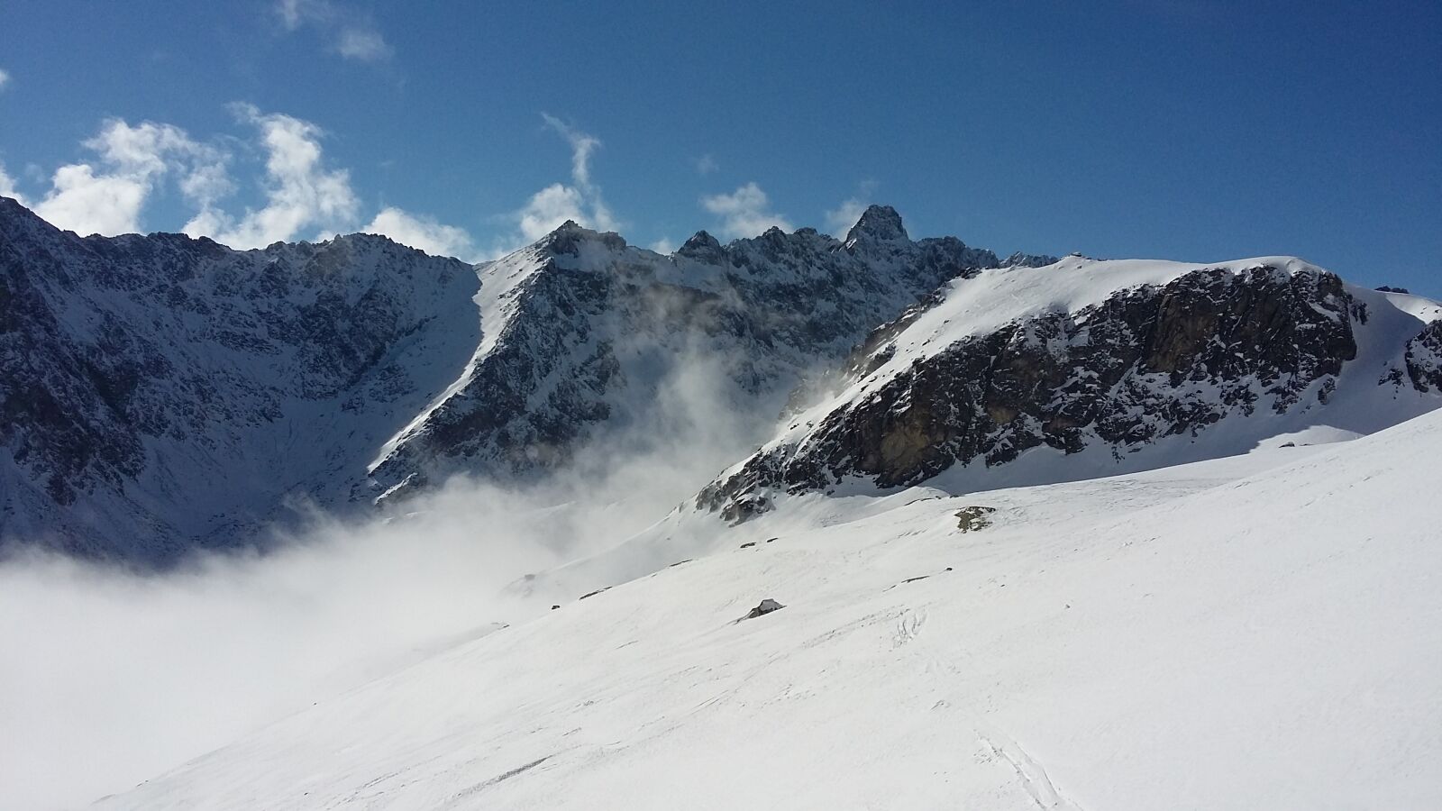Samsung Galaxy A3 sample photo. Tatry, winter, sun photography