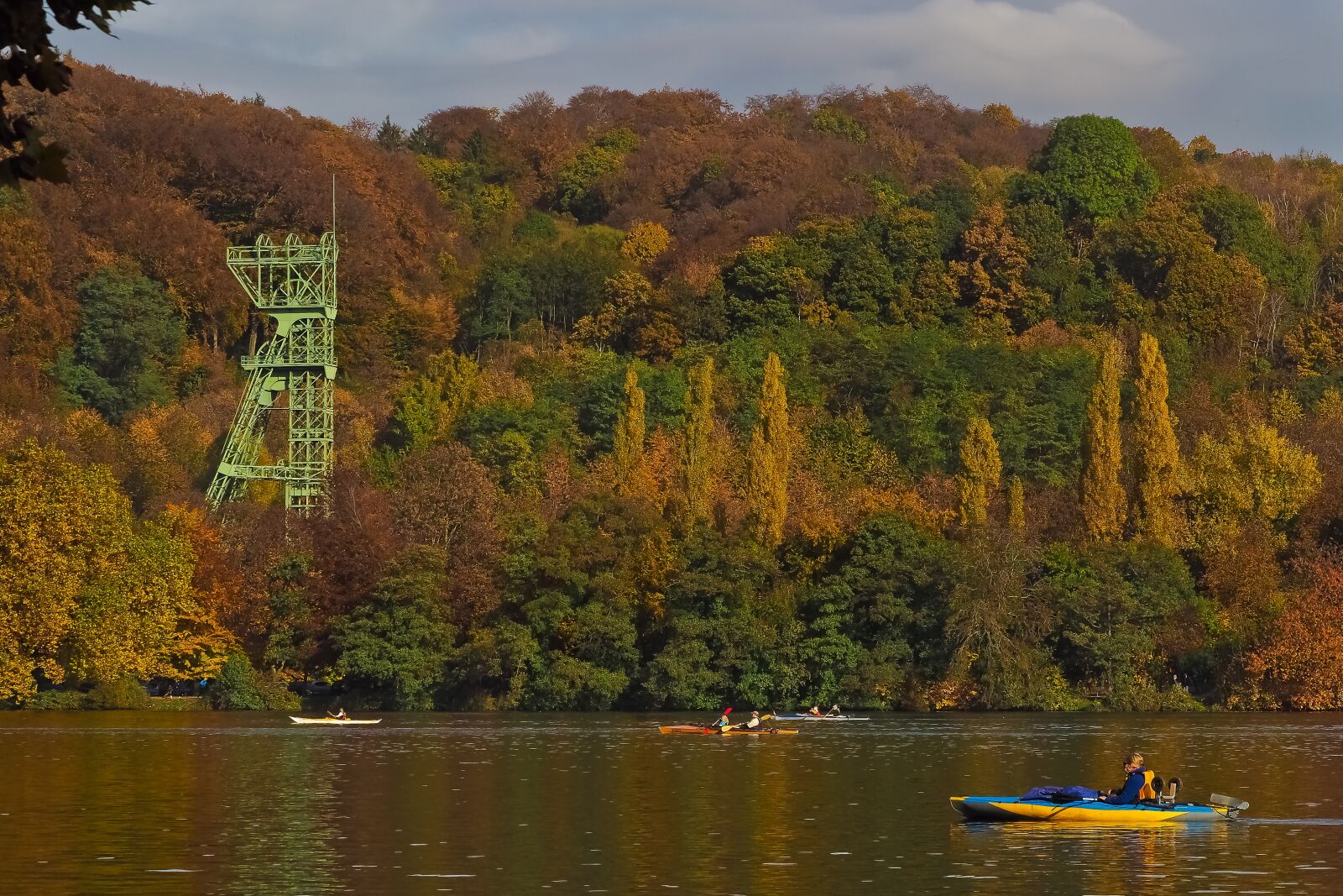 Olympus OM-D E-M10 sample photo. Lake, autumn, nature photography