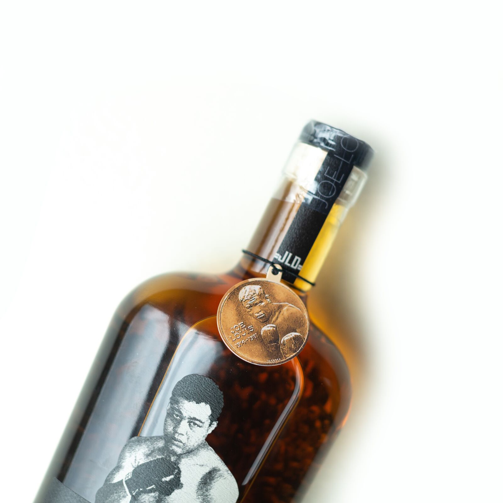 Canon EOS 5D Mark III sample photo. Bourbon, boxing, whiskey photography