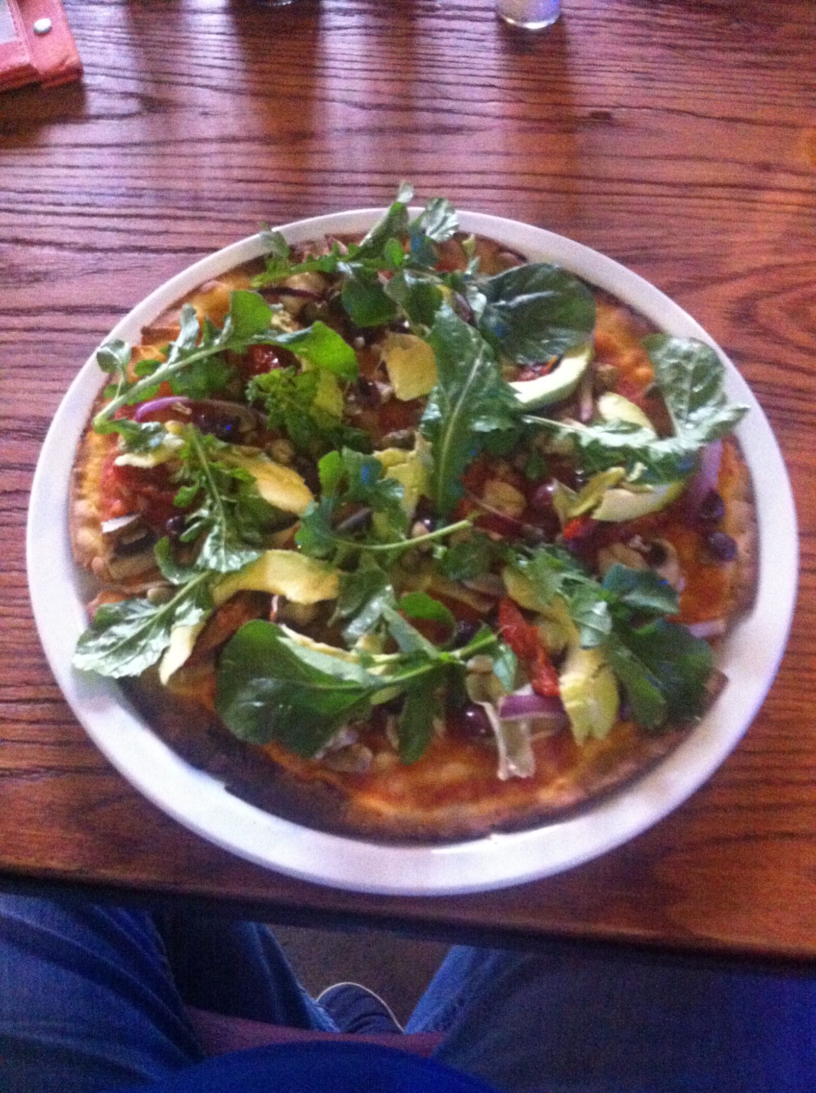 iPhone 4 back camera 3.85mm f/2.8 sample photo. Pizza photography