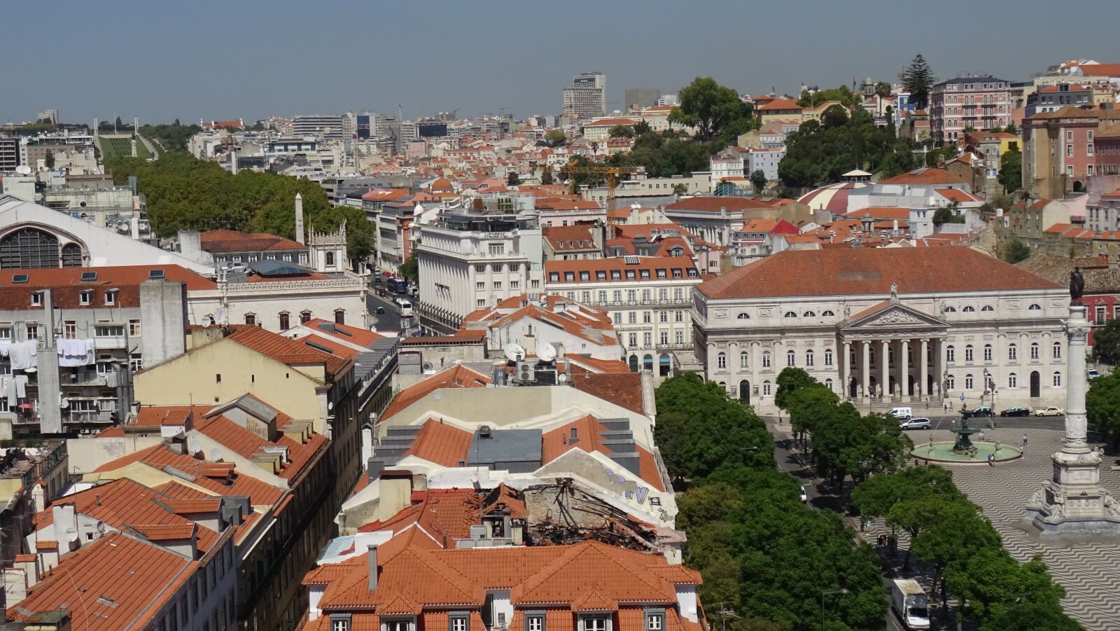 Sony DSC-HX60 sample photo. Lisbon, architecture, old town photography