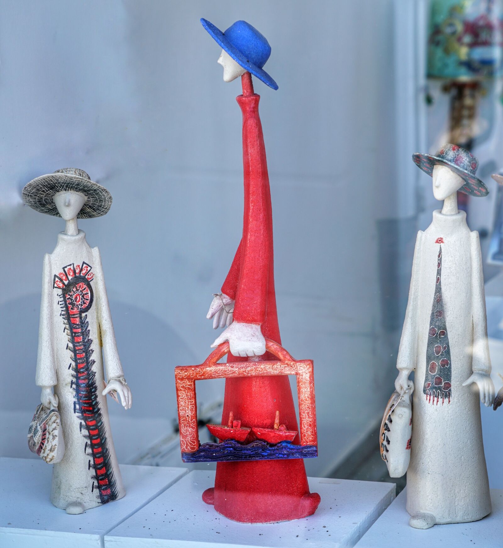 Sony a7R II + Sony FE 24-70mm F2.8 GM sample photo. Art, pottery, figures photography