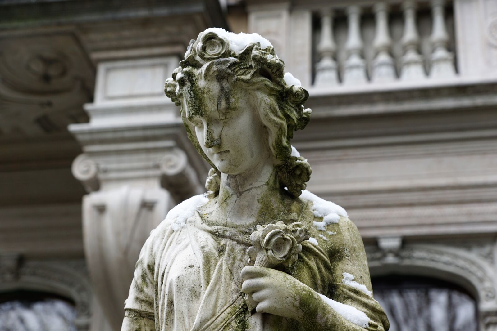 Sony ILCA-77M2 + Sony DT 16-50mm F2.8 SSM sample photo. Statue, woman, figure photography
