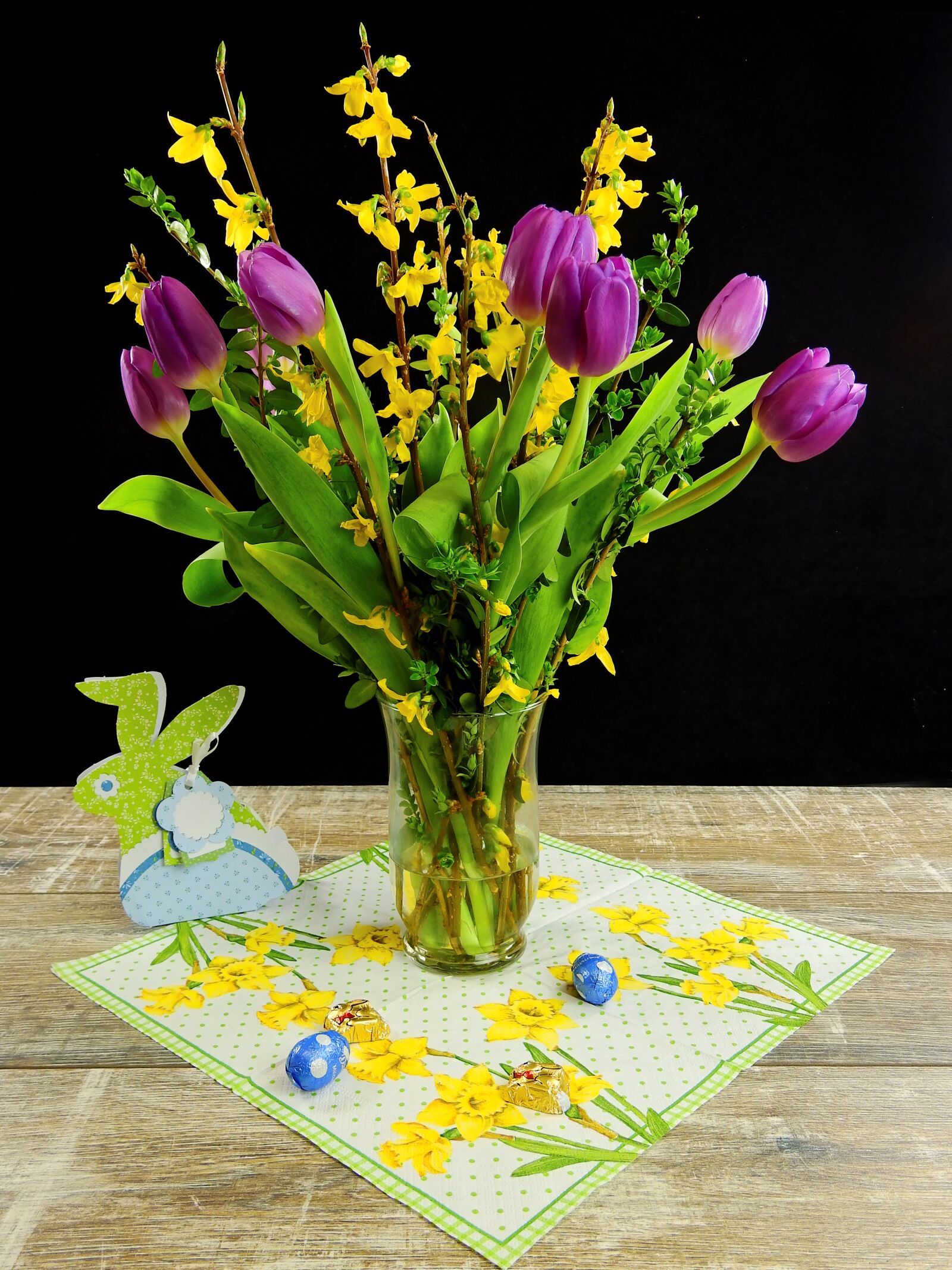 Nikon Coolpix P900 sample photo. Tulips, flowers, blossom photography