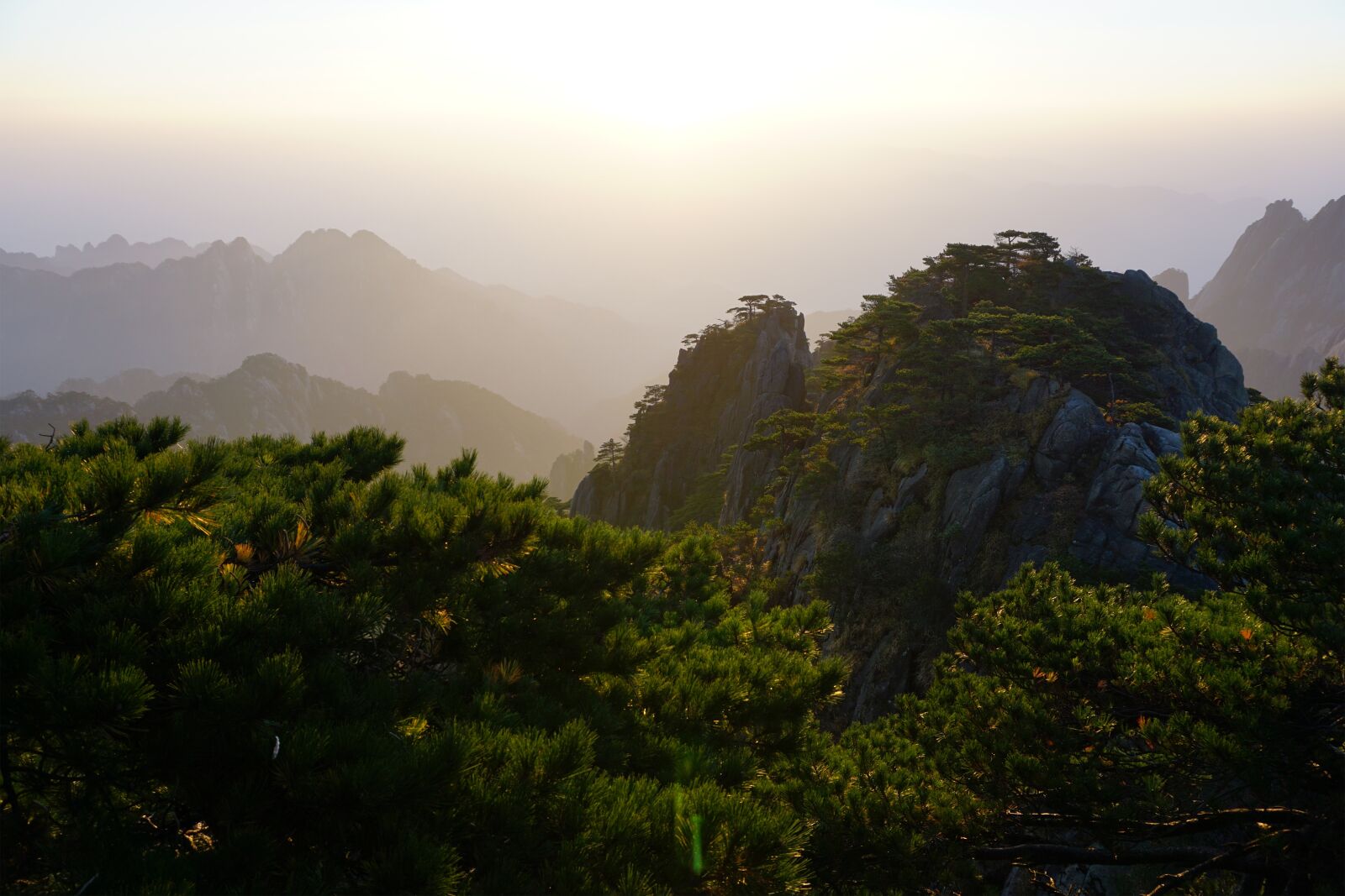 Sony E 16-50mm F3.5-5.6 PZ OSS sample photo. Anhui, huangshan, the mountains photography