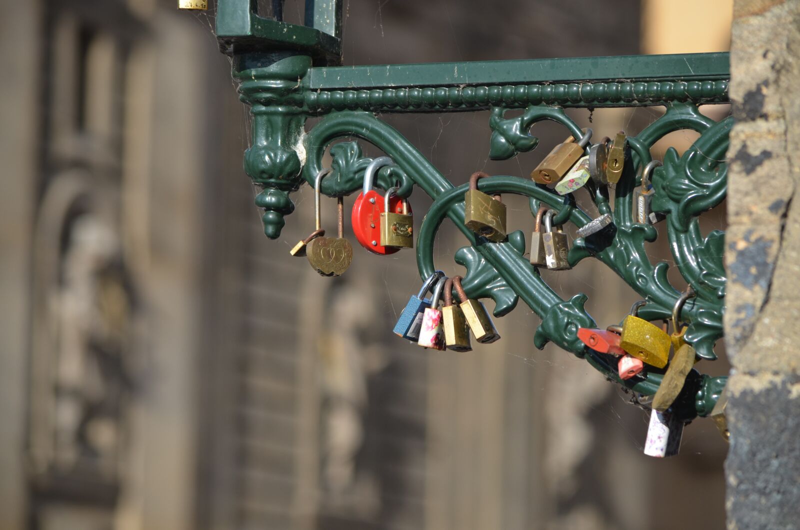 Nikon D5100 sample photo. Prague, czech republic, padlocks photography