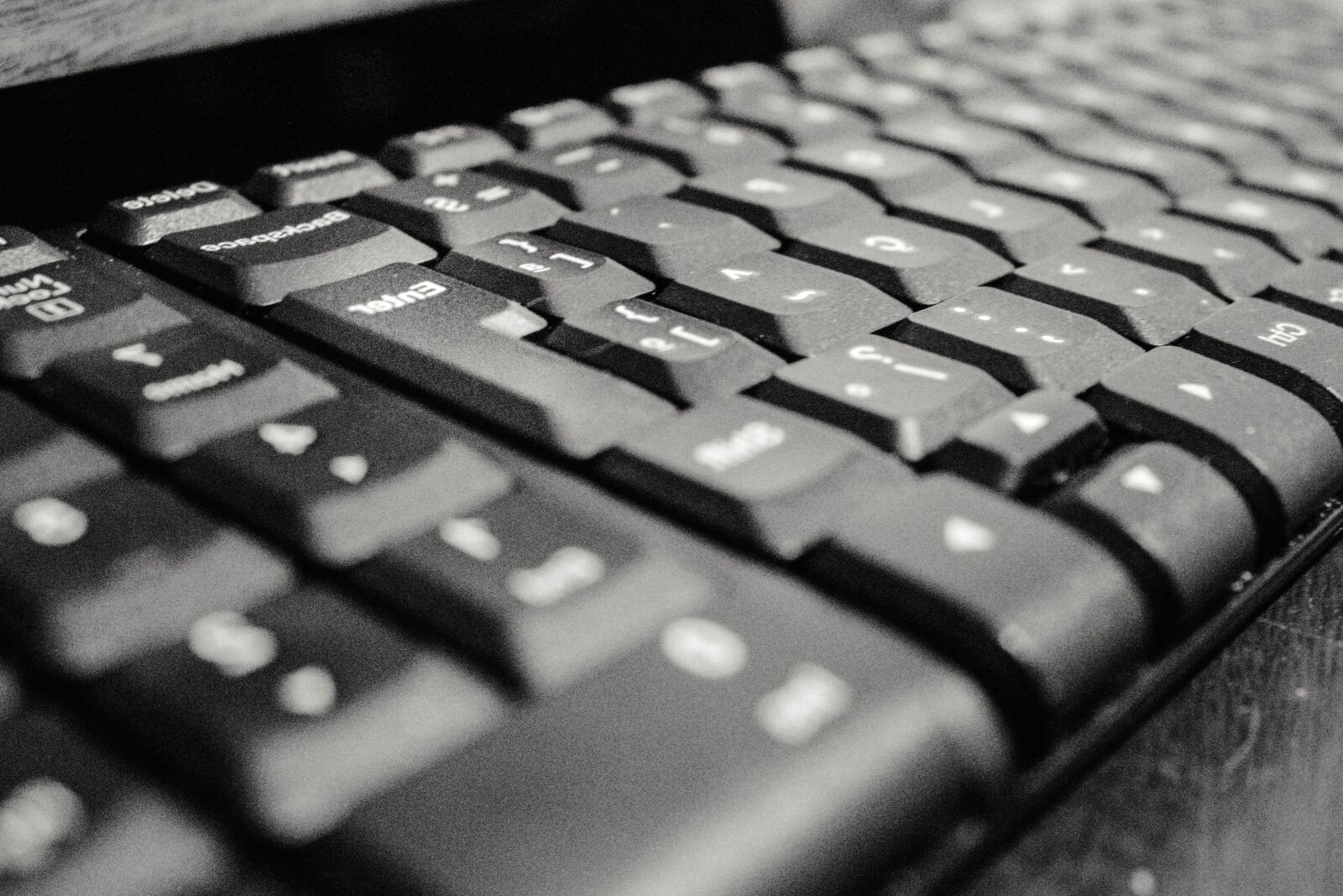 Canon EOS 1200D (EOS Rebel T5 / EOS Kiss X70 / EOS Hi) sample photo. Black, keyboard, computer, numbers photography