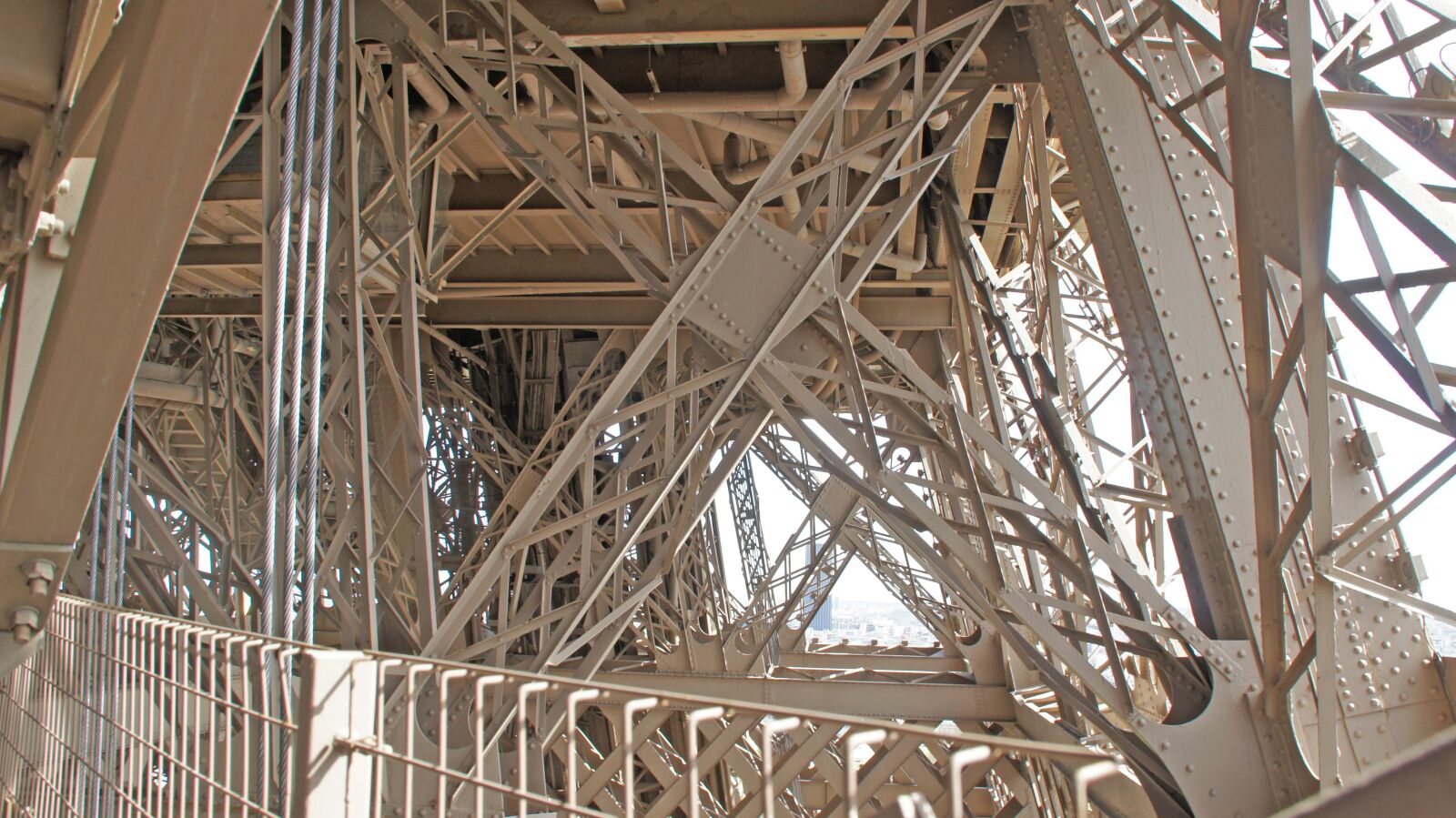 Sony Alpha DSLR-A500 sample photo. Eiffel tower, paris, france photography