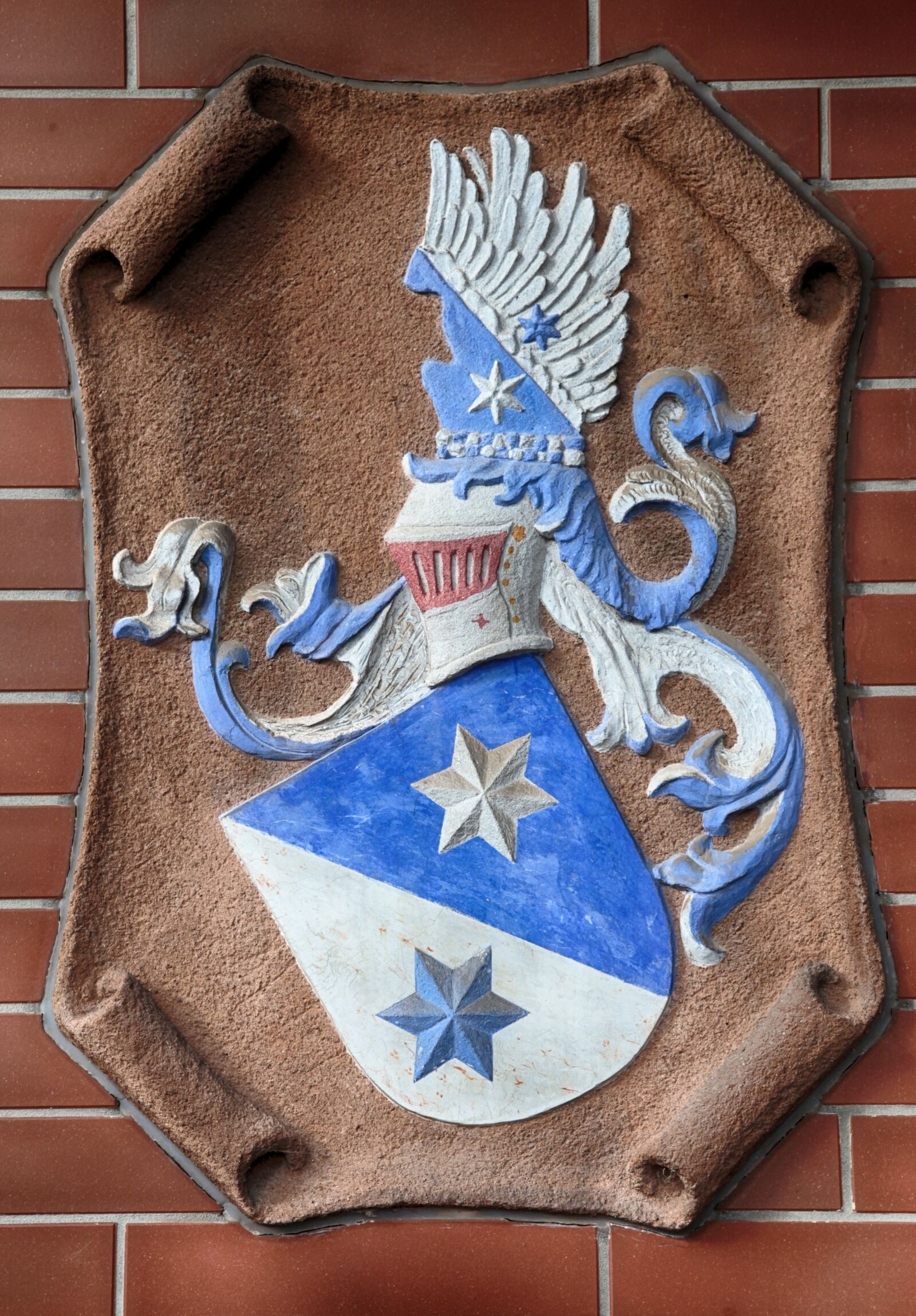 Canon EOS 5D Mark II sample photo. Coat of arms, wall photography