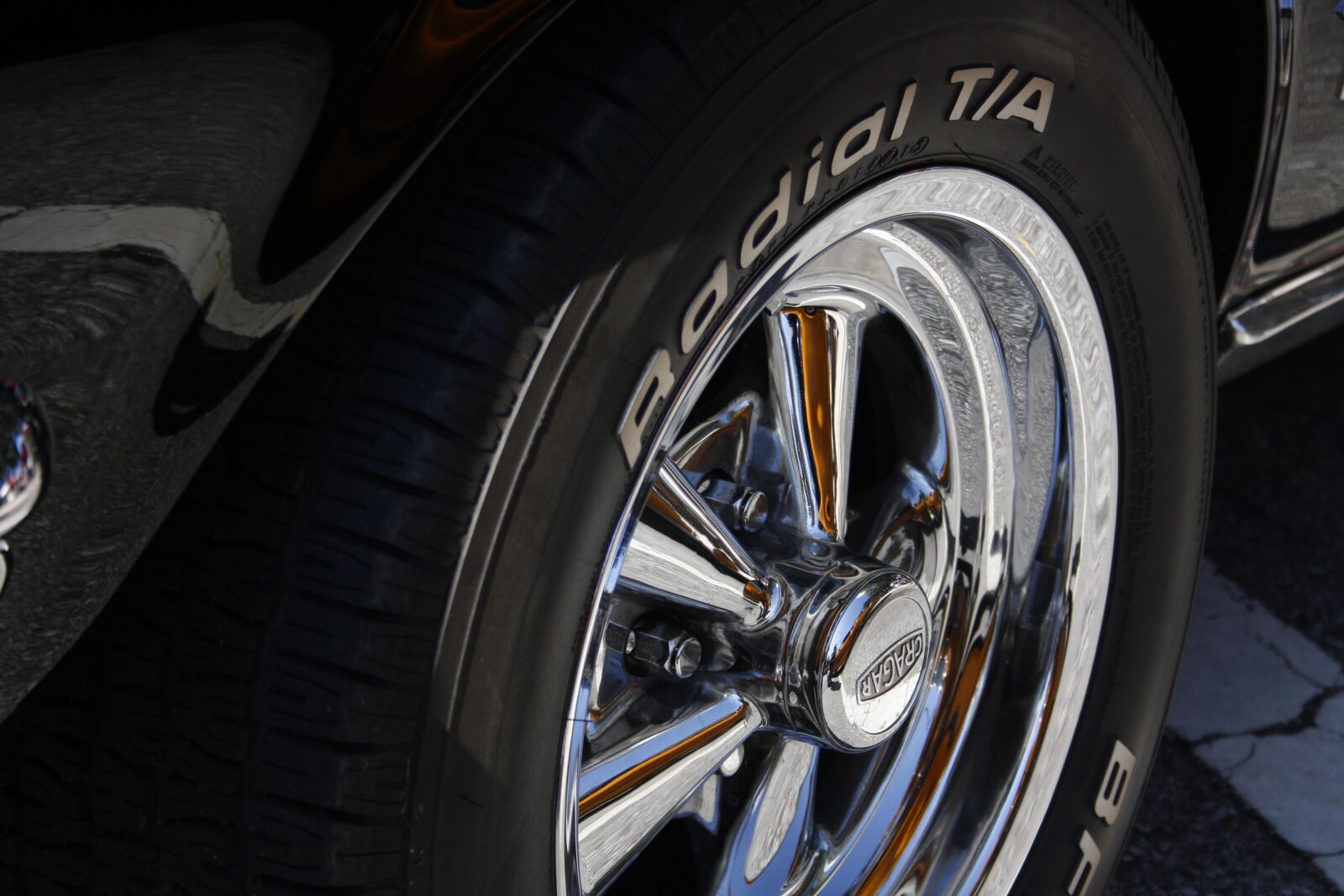 Canon EOS 1000D (EOS Digital Rebel XS / EOS Kiss F) sample photo. Ford, mustang, wheel photography