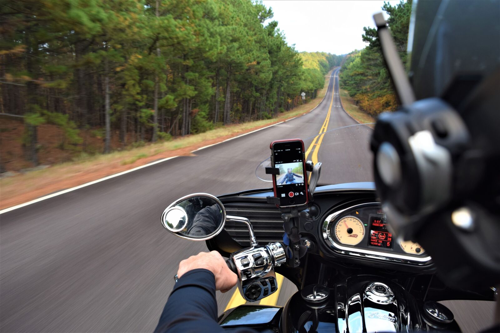 Nikon D3300 sample photo. Motorcycle, getaway, road trip photography