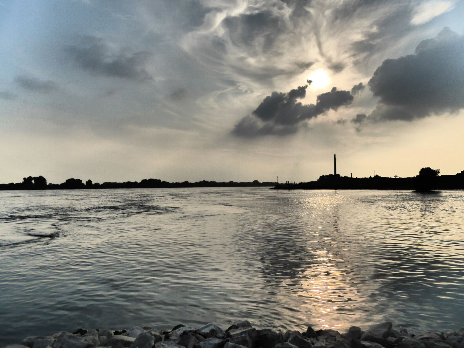 Panasonic Lumix DMC-ZS50 (Lumix DMC-TZ70) sample photo. Rhine, tolkamer, waterfront photography
