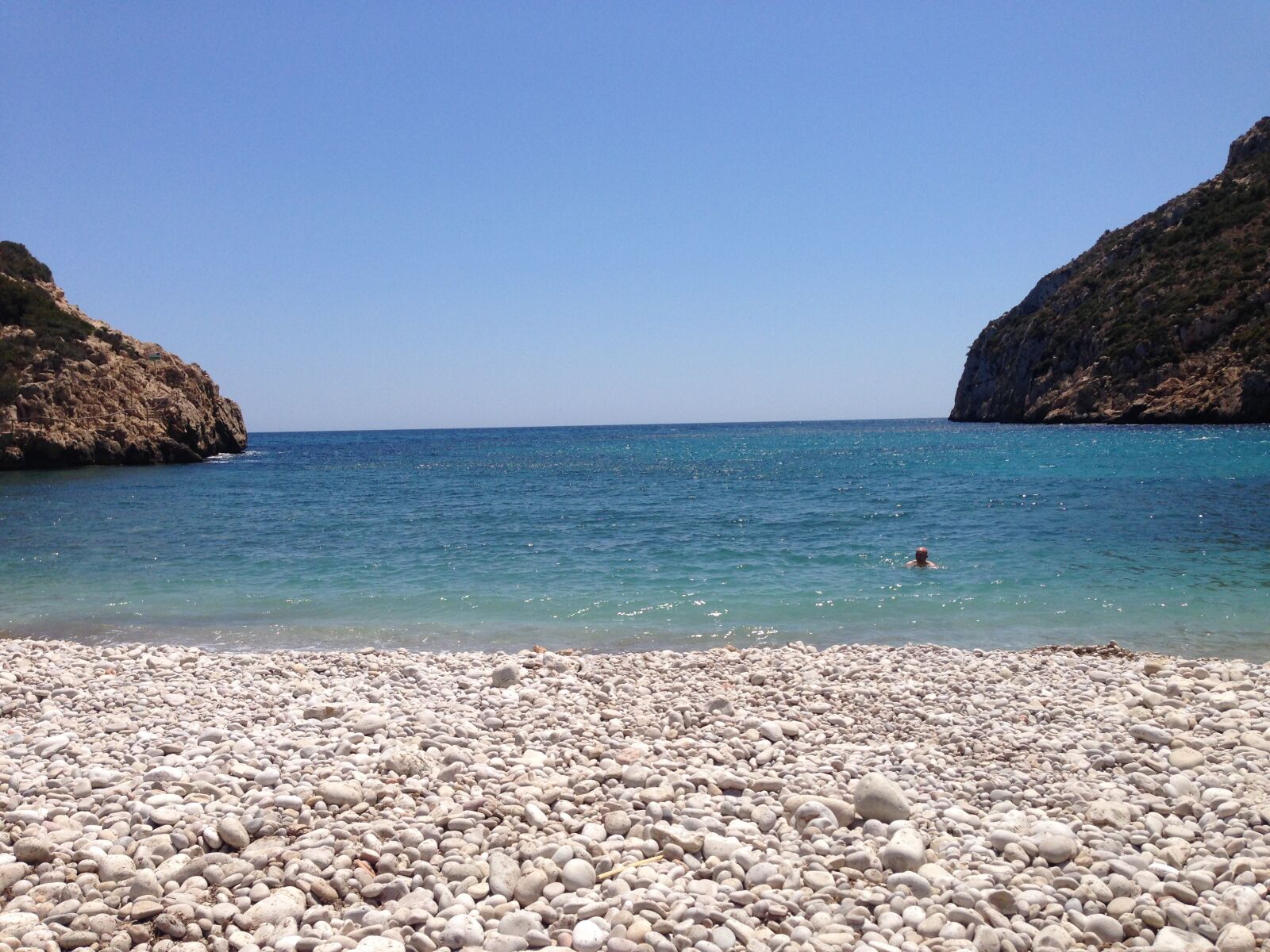 iPhone 5 back camera 4.12mm f/2.4 sample photo. Cala, beach, javea photography