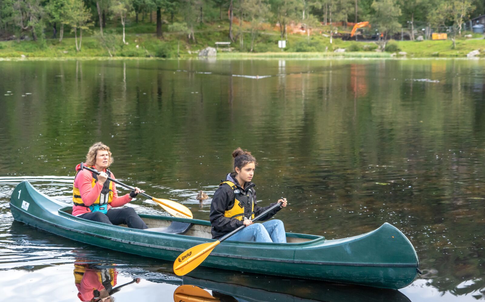 Sony a7R II + Sony FE 24-240mm F3.5-6.3 OSS sample photo. Kayak, people, nature photography