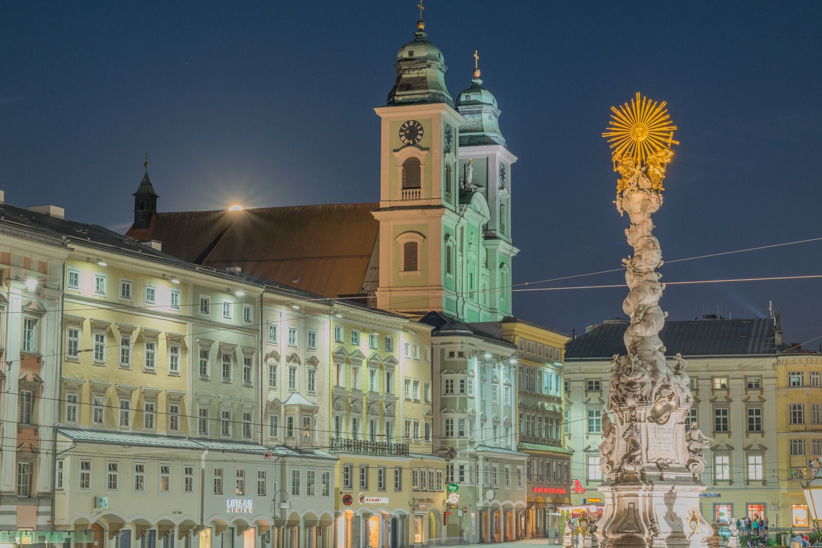 Nikon D5300 sample photo. Linz, hauptplatz, church photography