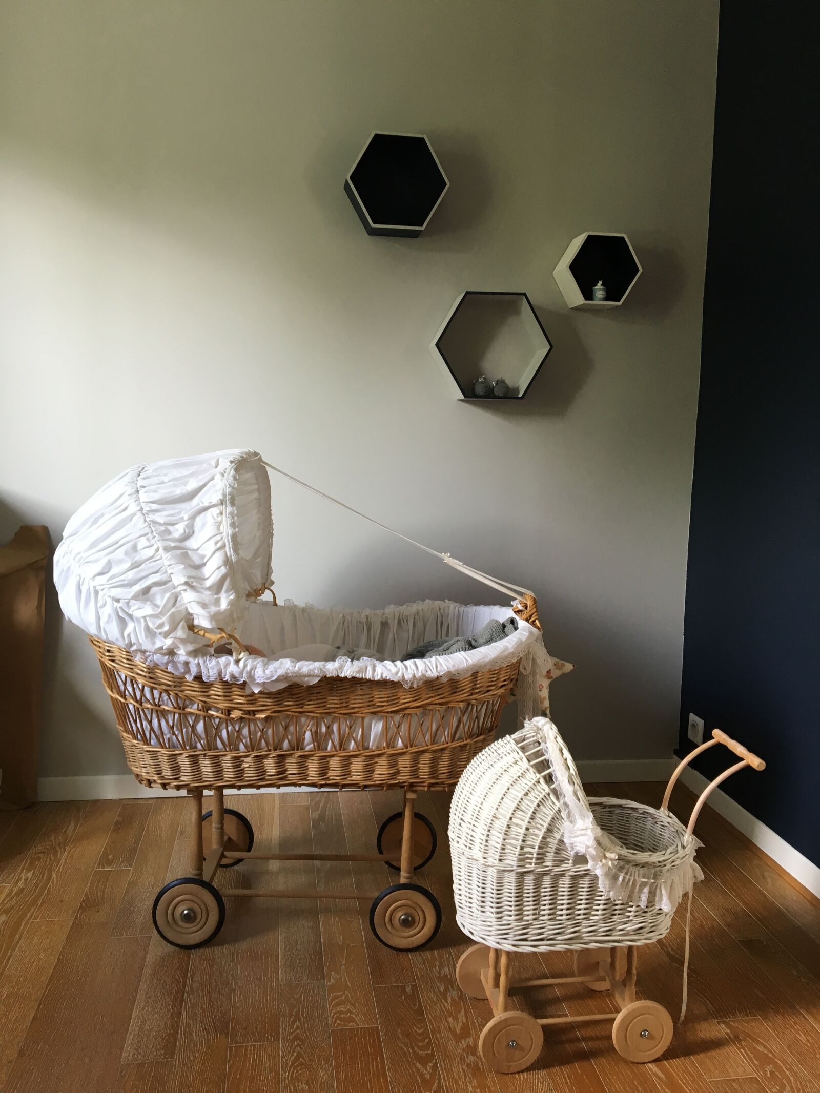 Apple iPhone 6s sample photo. Cradle, room, baby photography