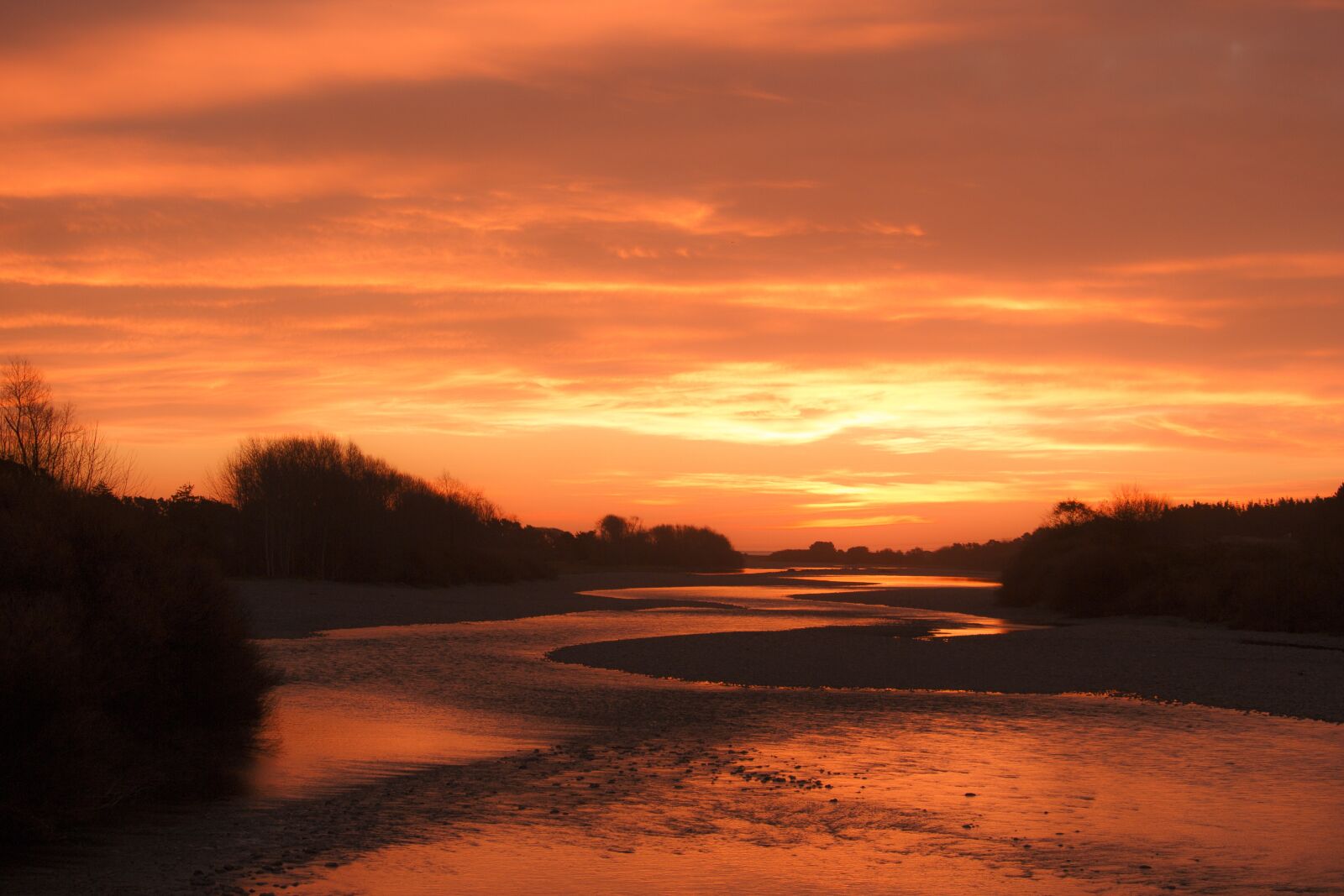 Canon EF-S 55-250mm F4-5.6 IS STM sample photo. Sunset, river, golden photography