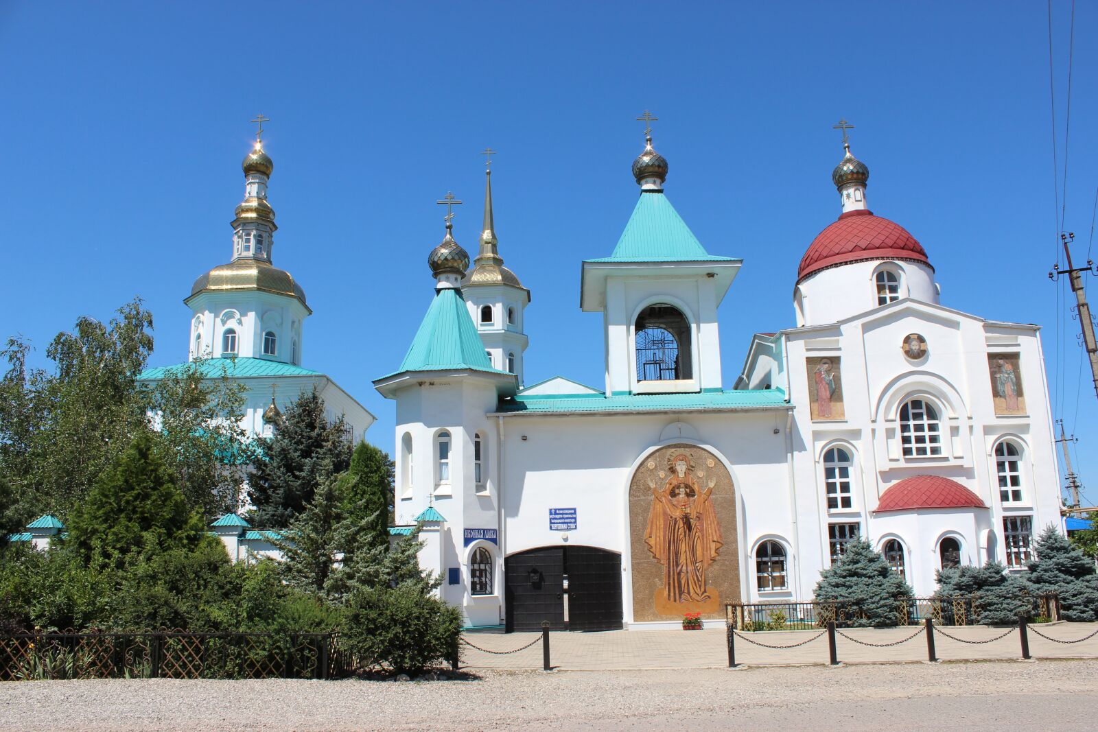 Canon EOS 600D (Rebel EOS T3i / EOS Kiss X5) sample photo. Apsheronsk, russia, monastery photography