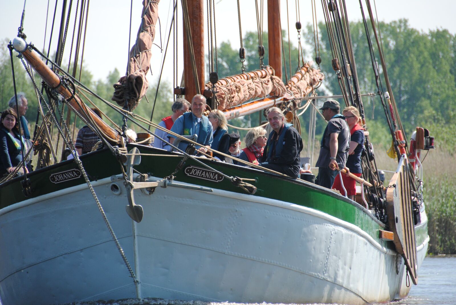 Nikon D3000 sample photo. Boat, oldtimer, harbour festival photography