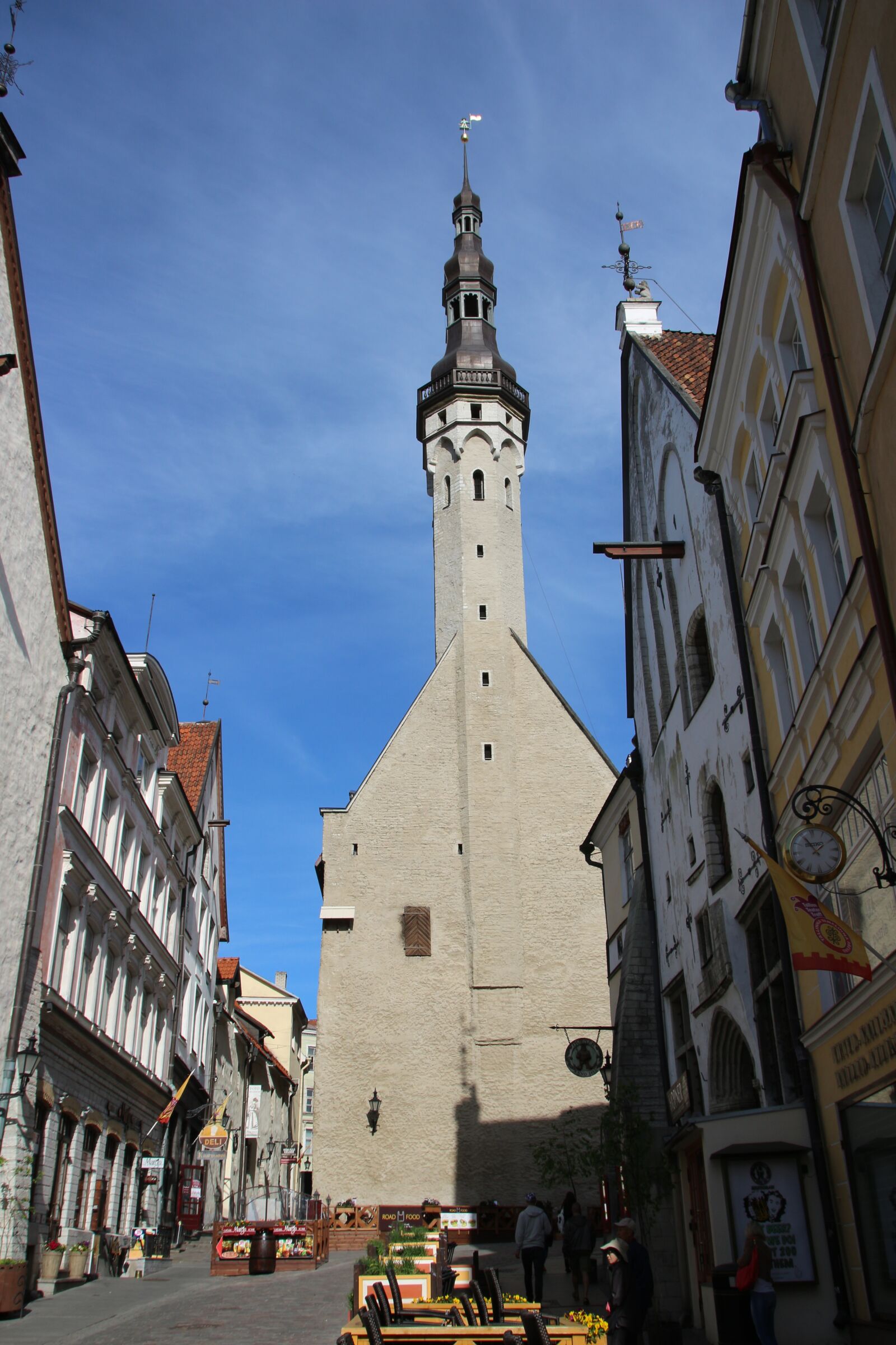 Canon EOS 700D (EOS Rebel T5i / EOS Kiss X7i) sample photo. Church, historic center, estonia photography