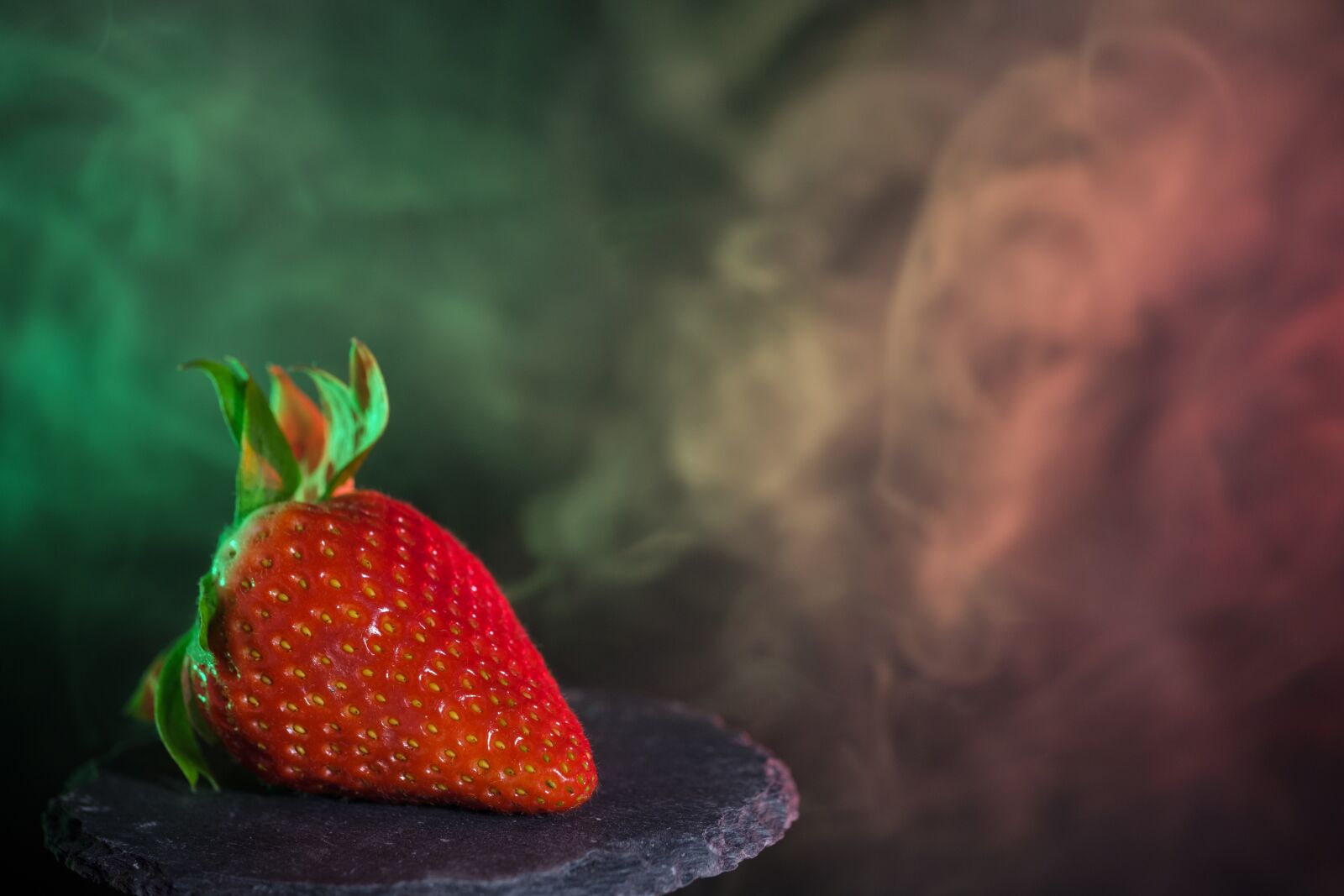 Fujifilm X-T2 + Fujifilm XF 80mm F2.8 R LM OIS WR Macro sample photo. Strawberry, fruit, soft fruit photography