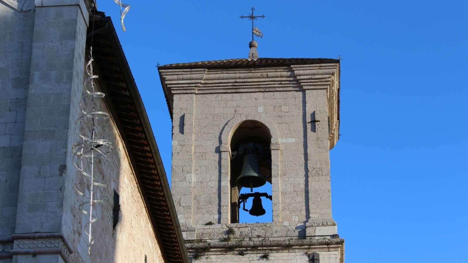 Canon EOS 700D (EOS Rebel T5i / EOS Kiss X7i) sample photo. Norcia, san benedetto, campanile photography