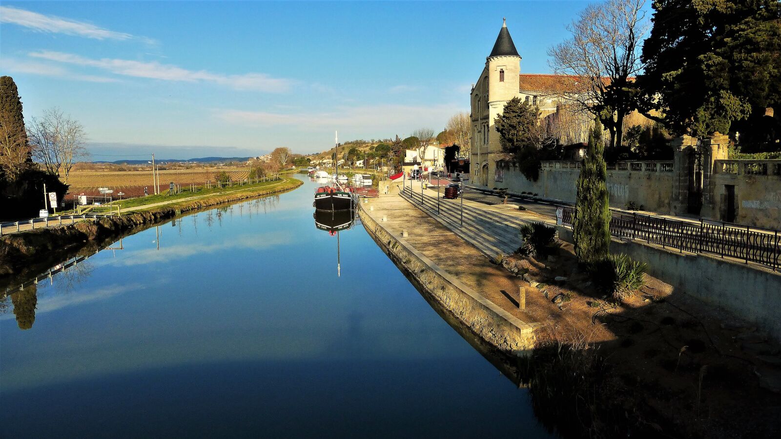 Panasonic Lumix DMC-ZS25 (Lumix DMC-TZ35) sample photo. Architecture, france, aude photography