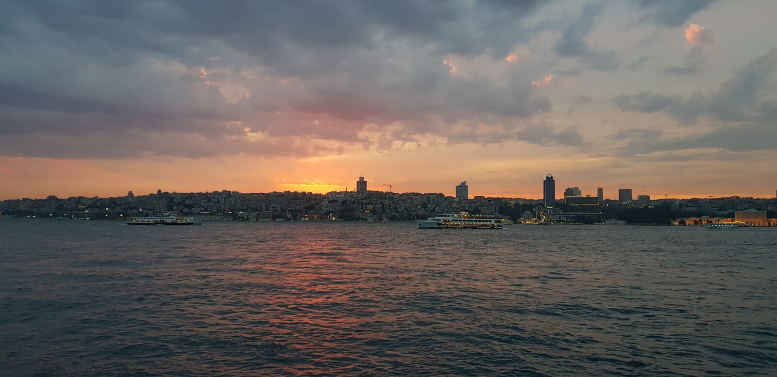Samsung Galaxy S8+ sample photo. Sunset, istanbul, bosporus photography