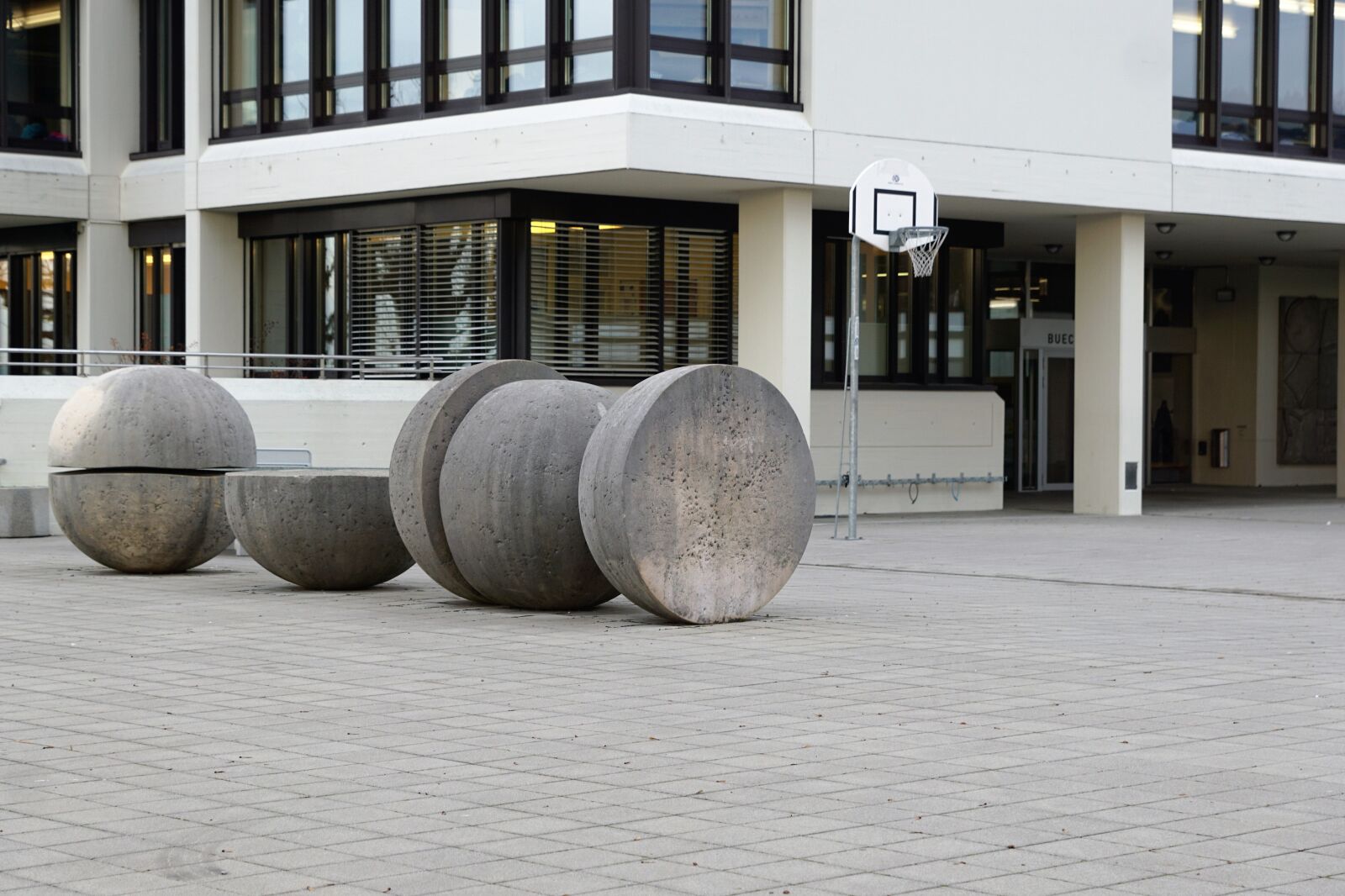 Sony ILCA-77M2 + Sony DT 16-50mm F2.8 SSM sample photo. School, zollikon, village photography