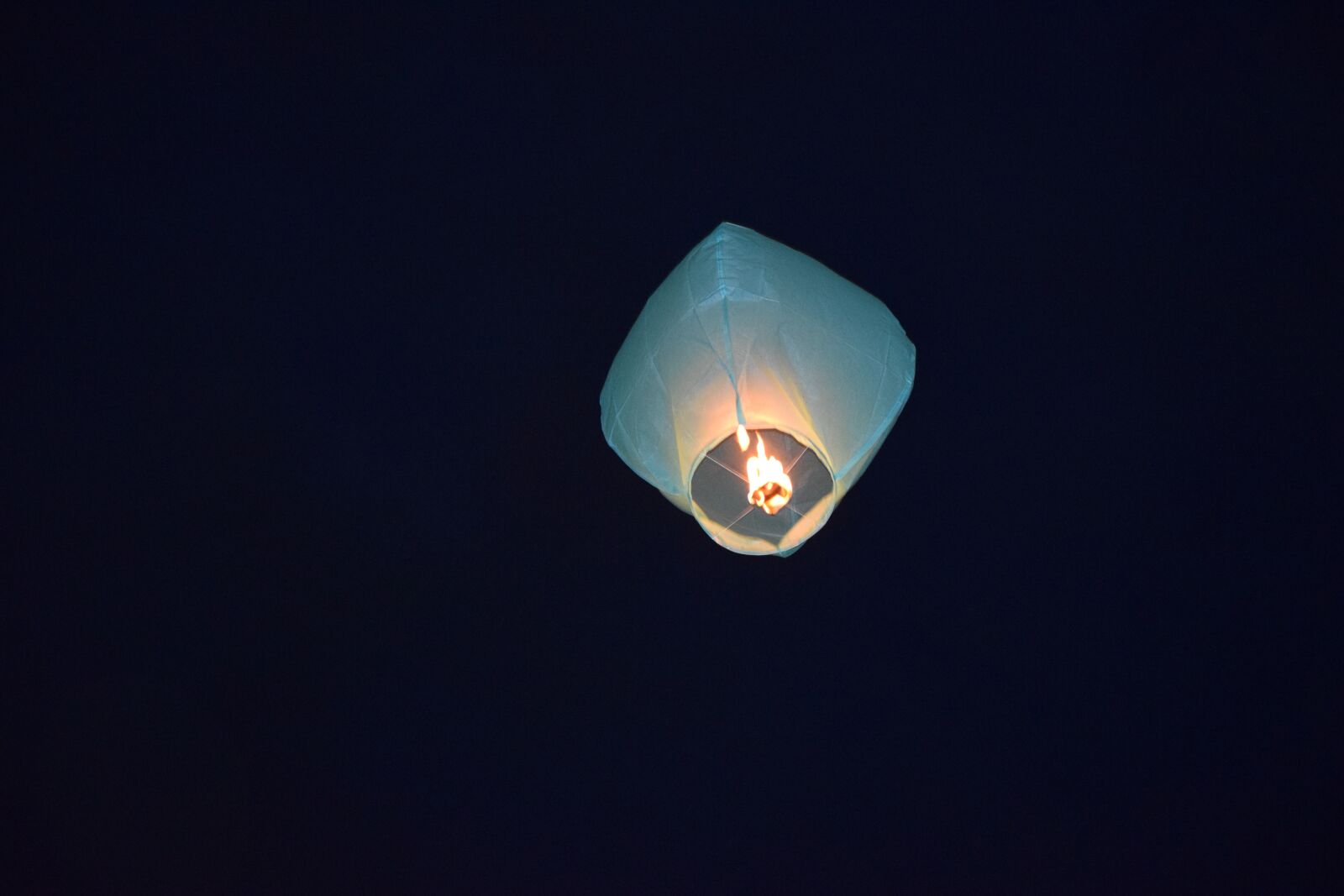 Nikon D3300 sample photo. Hot-air ballooning, bright balloon photography