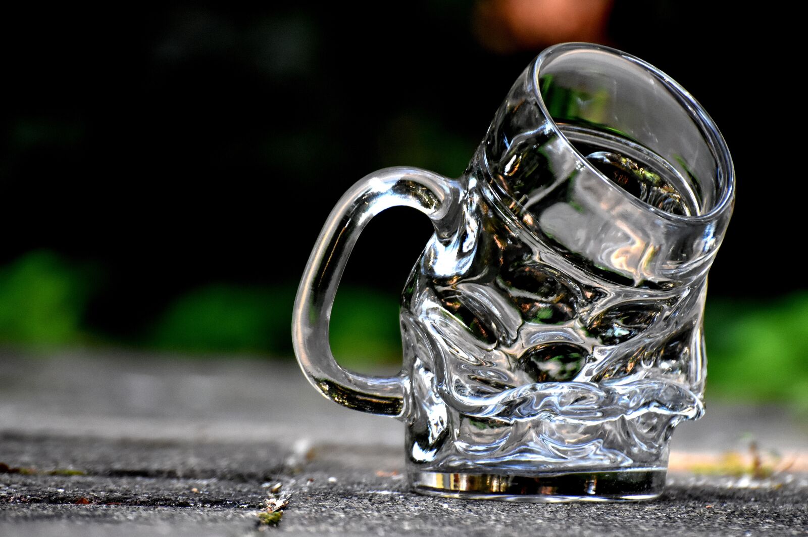 Nikon D7200 sample photo. Mug, deformed, bent photography