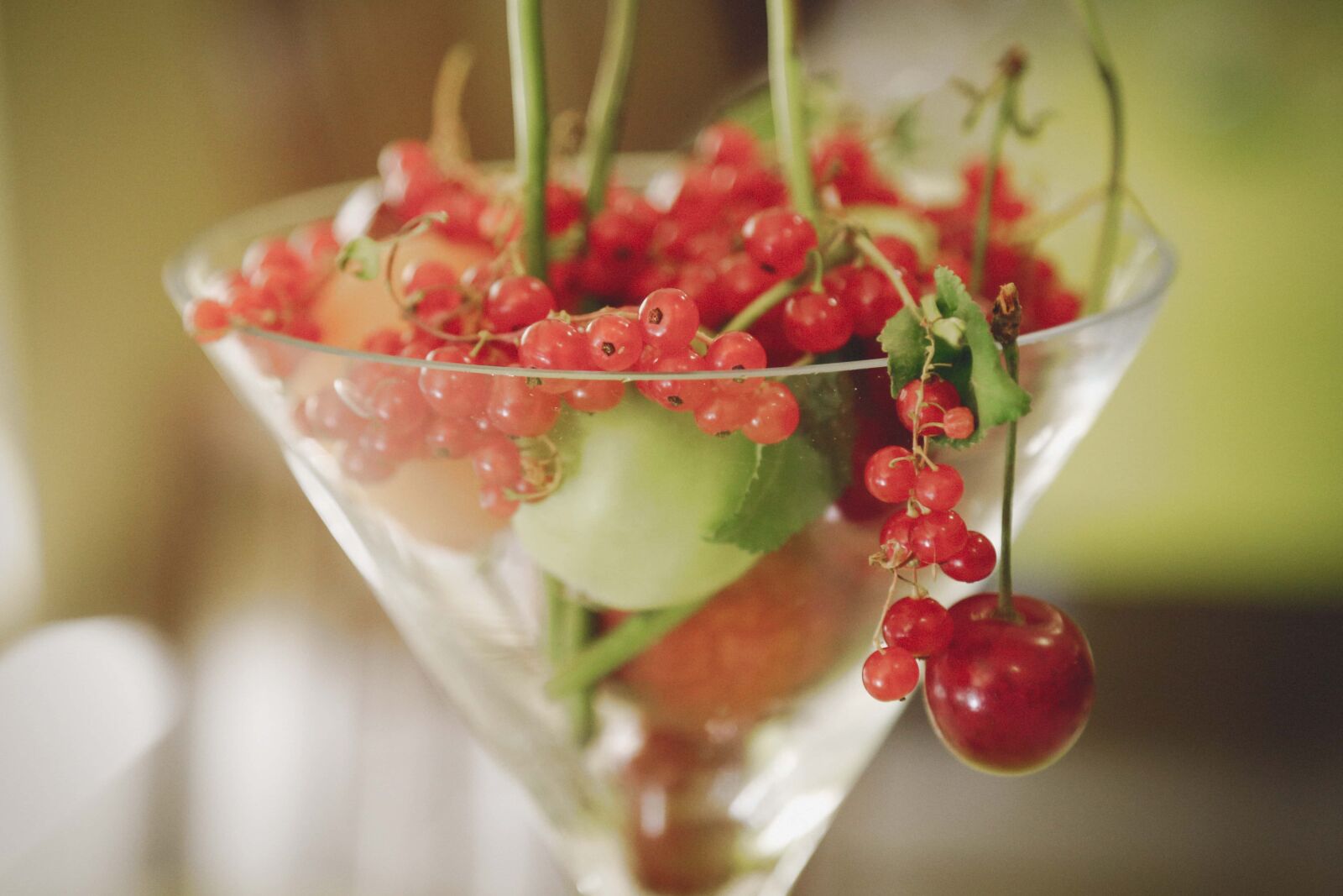 Canon EF 24-105mm F4L IS USM sample photo. Fruit cocktail, currant, cherries photography