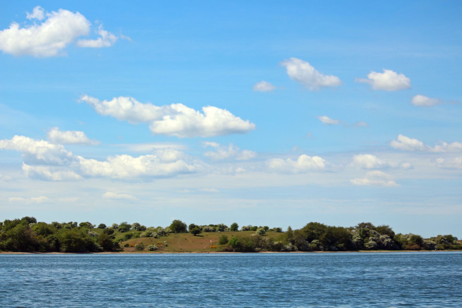 Canon EOS 700D (EOS Rebel T5i / EOS Kiss X7i) sample photo. R gen island, island photography