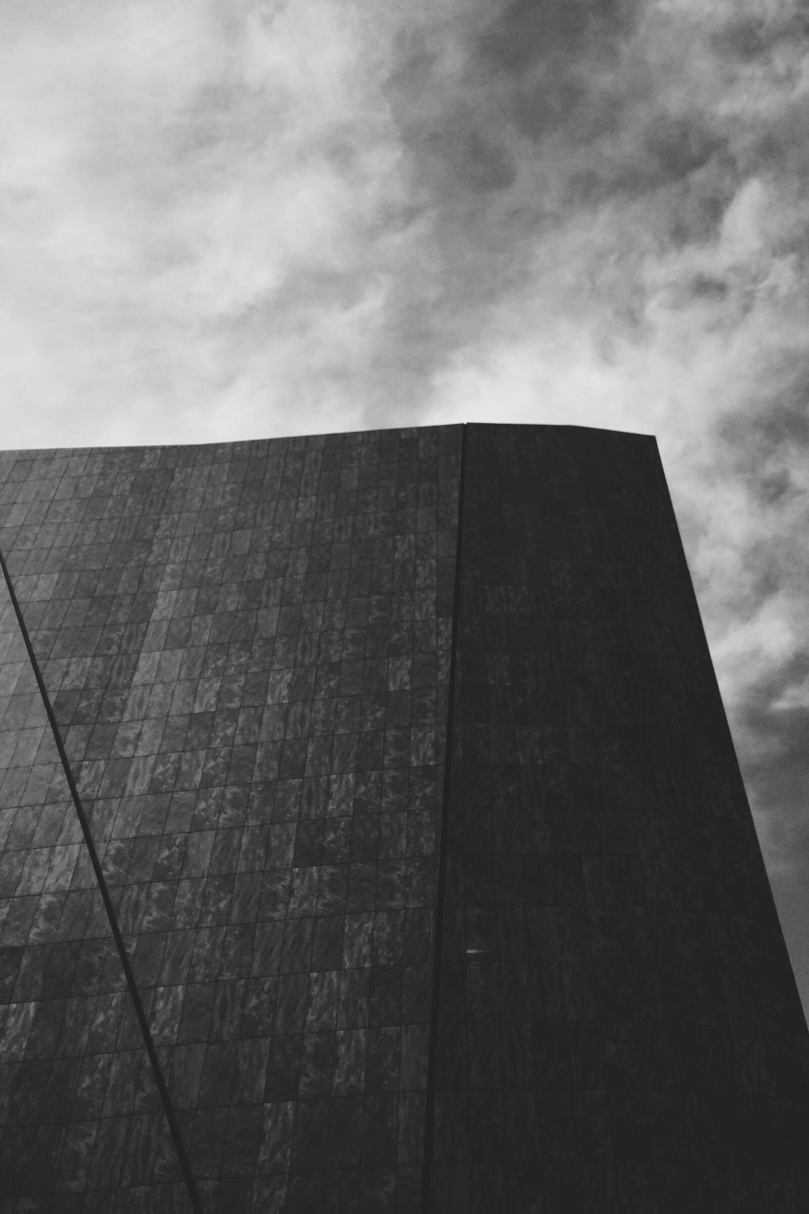 iPhone 5s back camera 4.12mm f/2.2 sample photo. Building, sky, black and photography