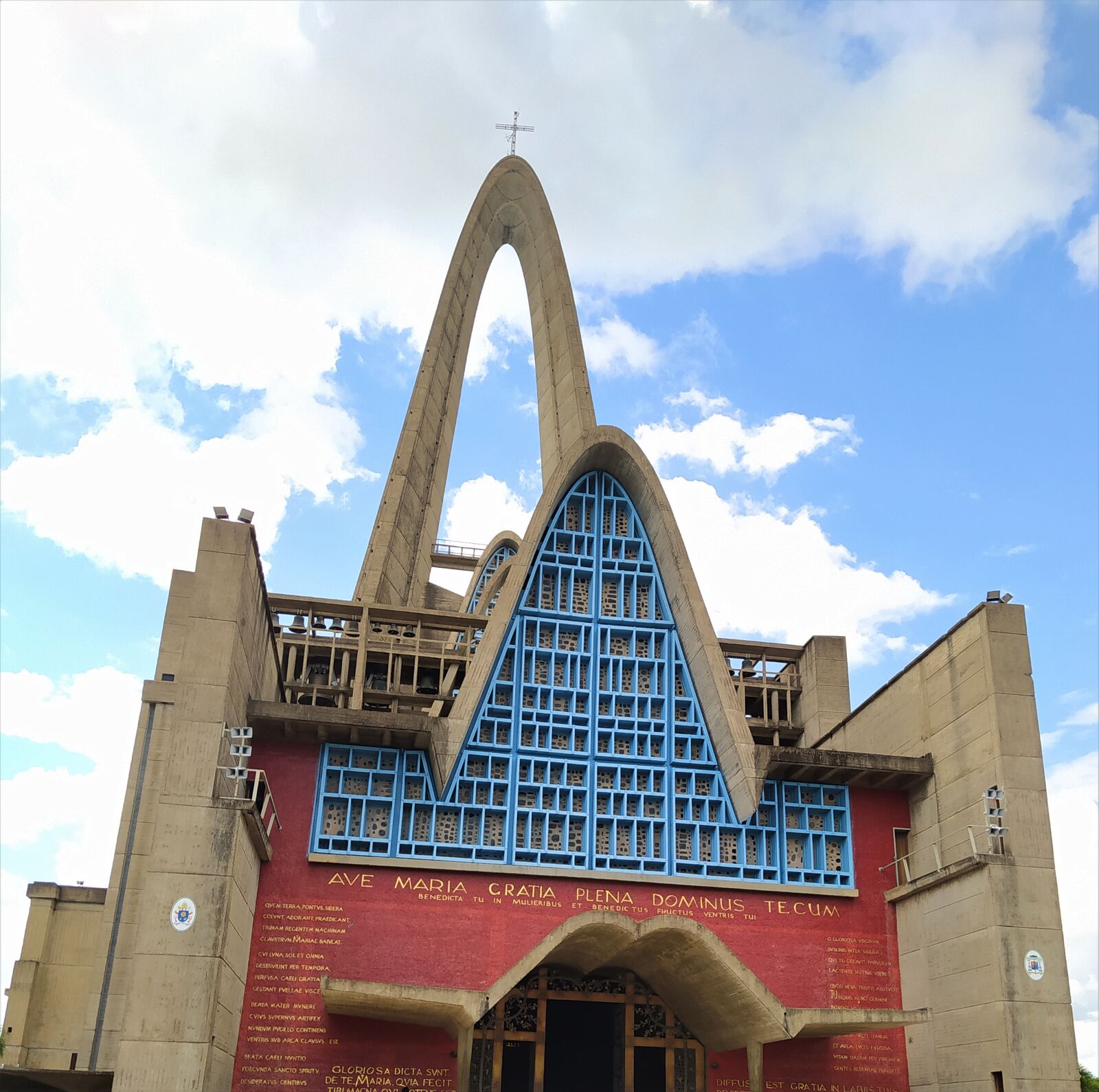 Xiaomi Redmi Note 8 sample photo. Iglesia, templo, basílica photography