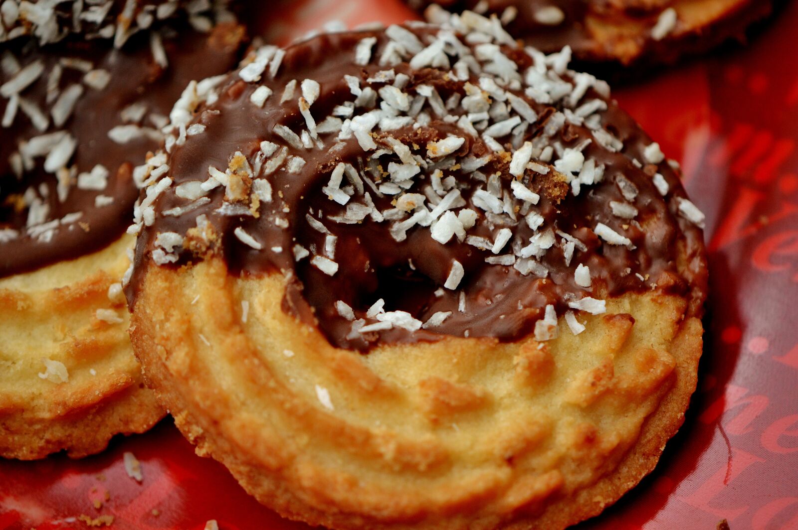 Nikon D3200 sample photo. Cookies, kringel, coconut photography
