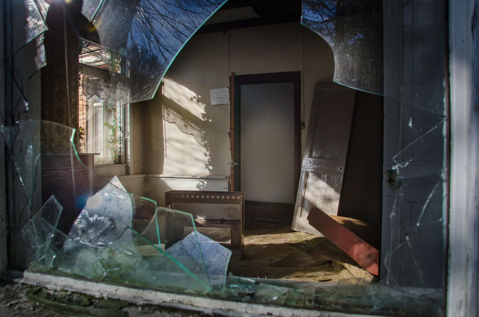 Nikon D7000 sample photo. Abandoned, aged, broken, creepy photography