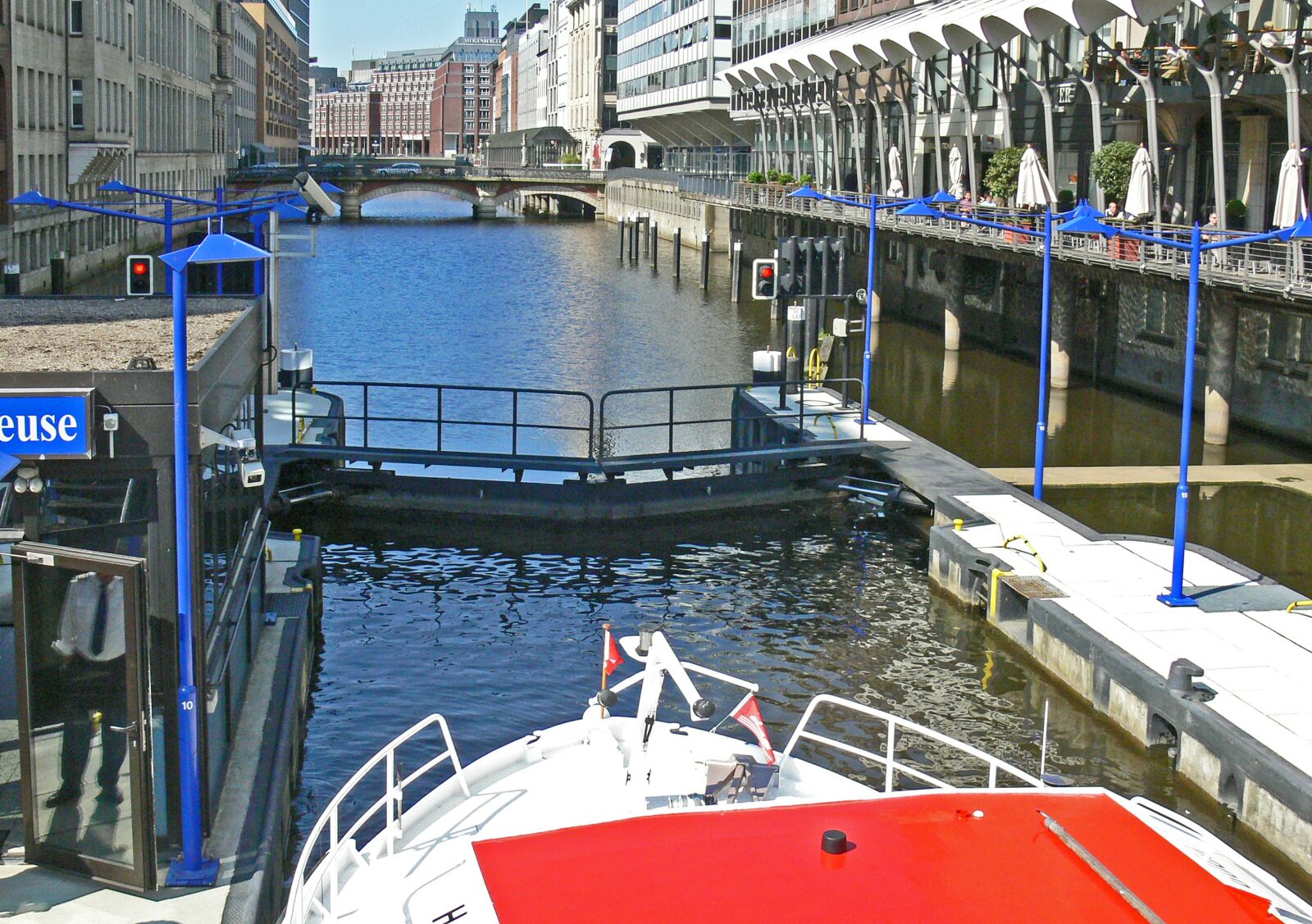 Panasonic DMC-FZ30 sample photo. Hamburg, alster, city hall photography