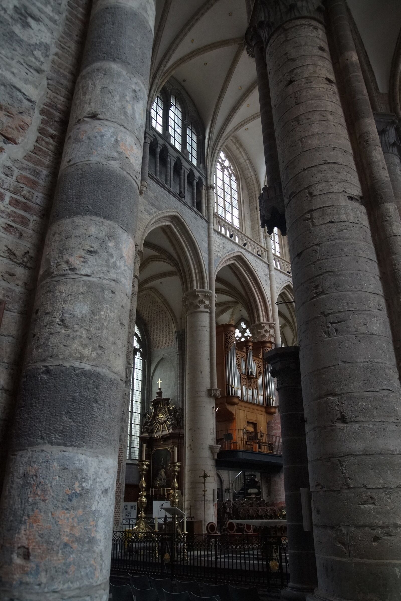 Sony SLT-A58 sample photo. Ghent, belgium, the church photography