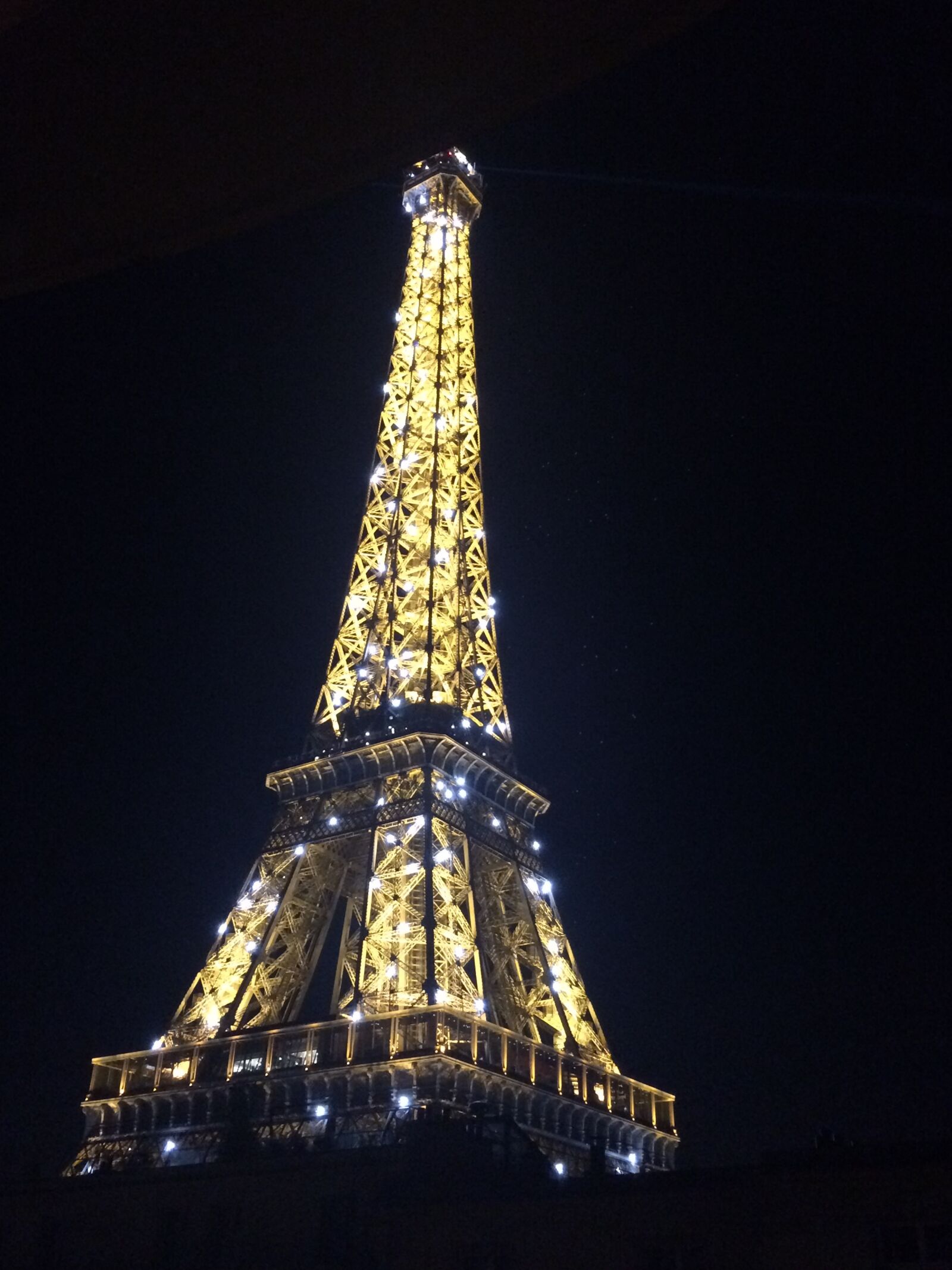 iPhone 5s back camera 4.15mm f/2.2 sample photo. Eiffel, tower, evening, france photography