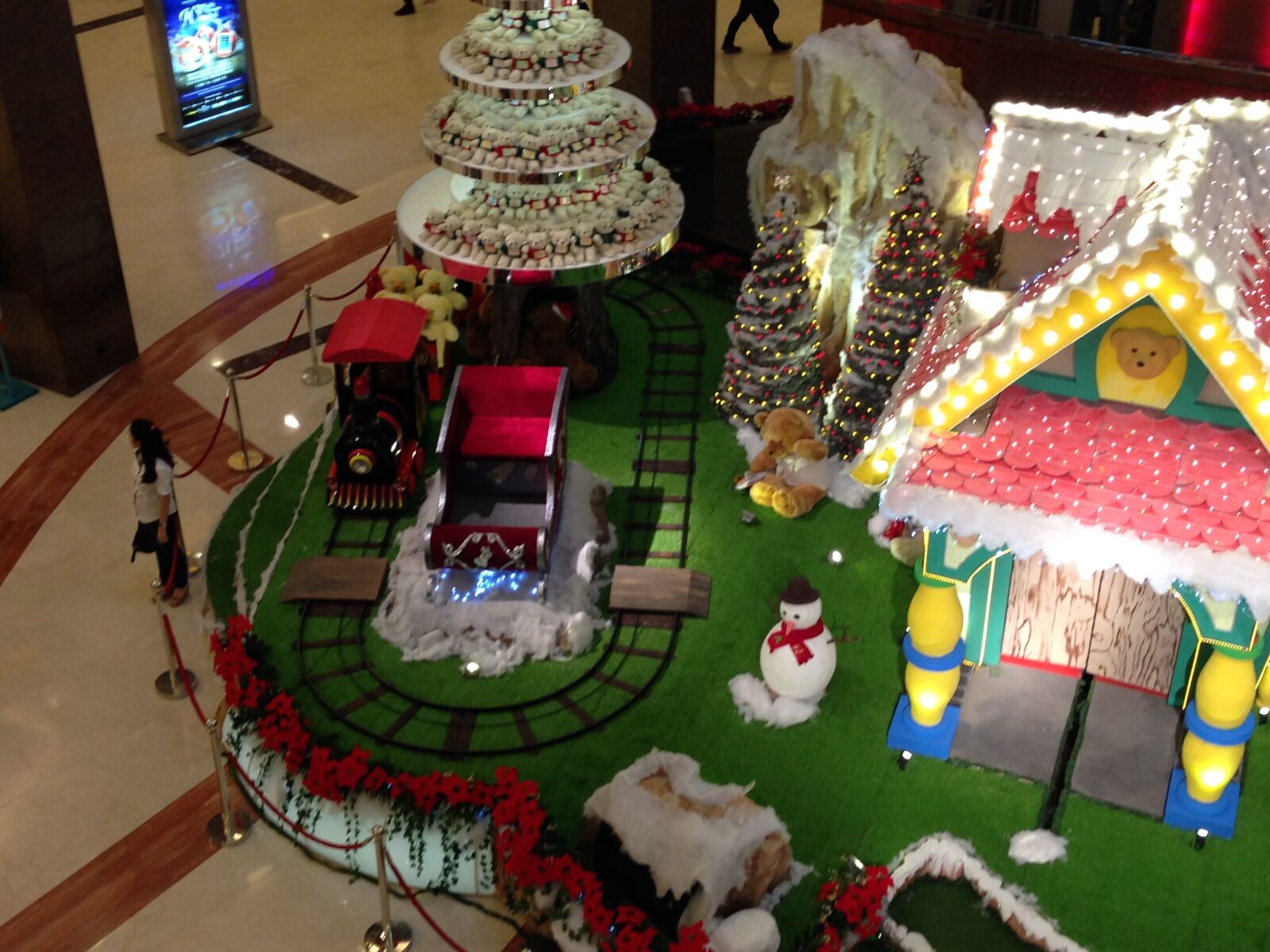 iPhone 5 back camera 4.12mm f/2.4 sample photo. Decoration, christmas, xmas photography