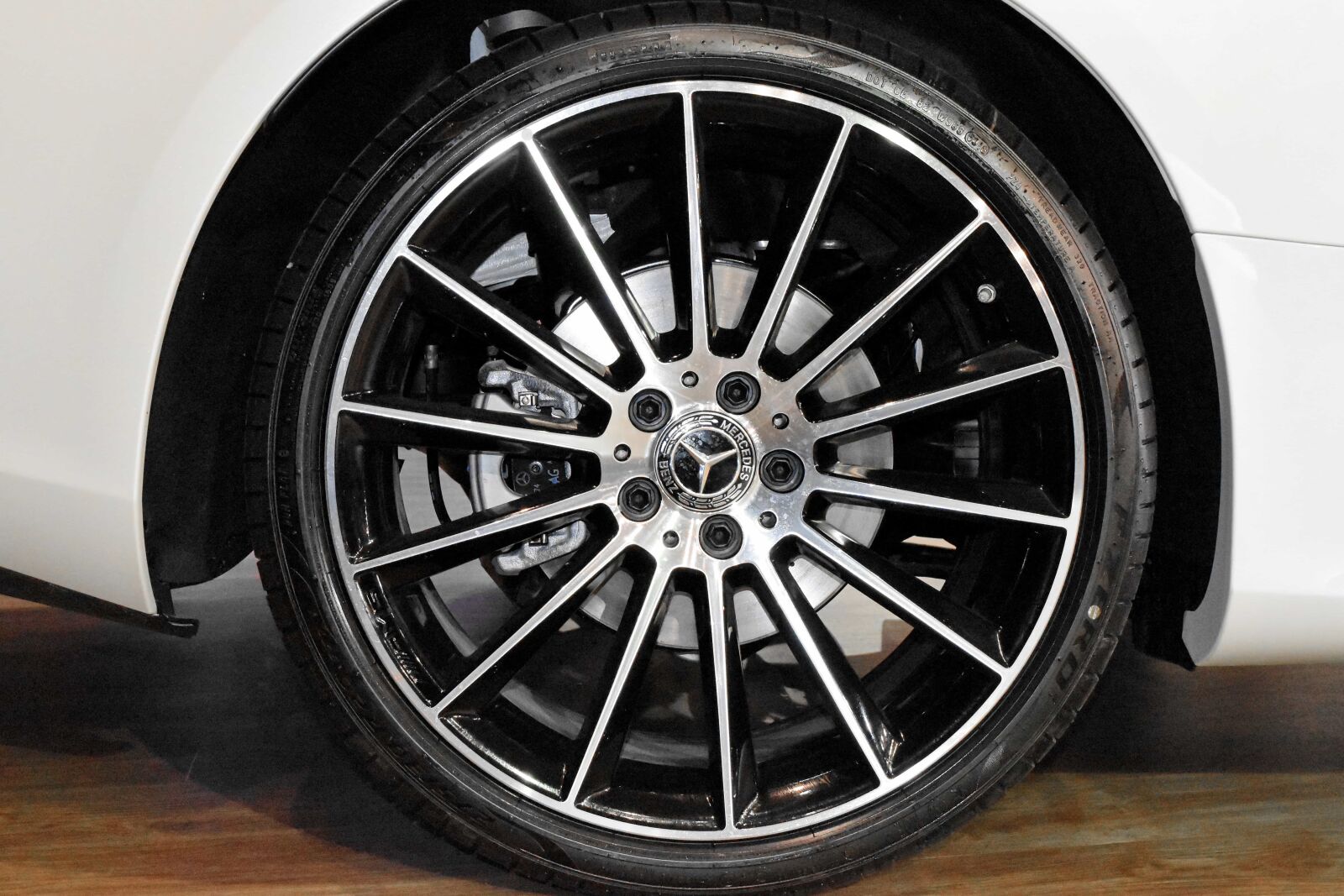 Nikon D5500 sample photo. Alloy, aluminum, garage, rubber photography