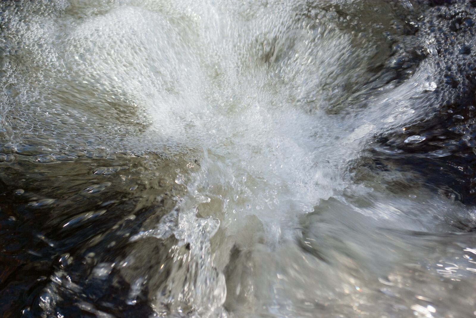 Pentax K10D sample photo. Water, torrent, stream photography