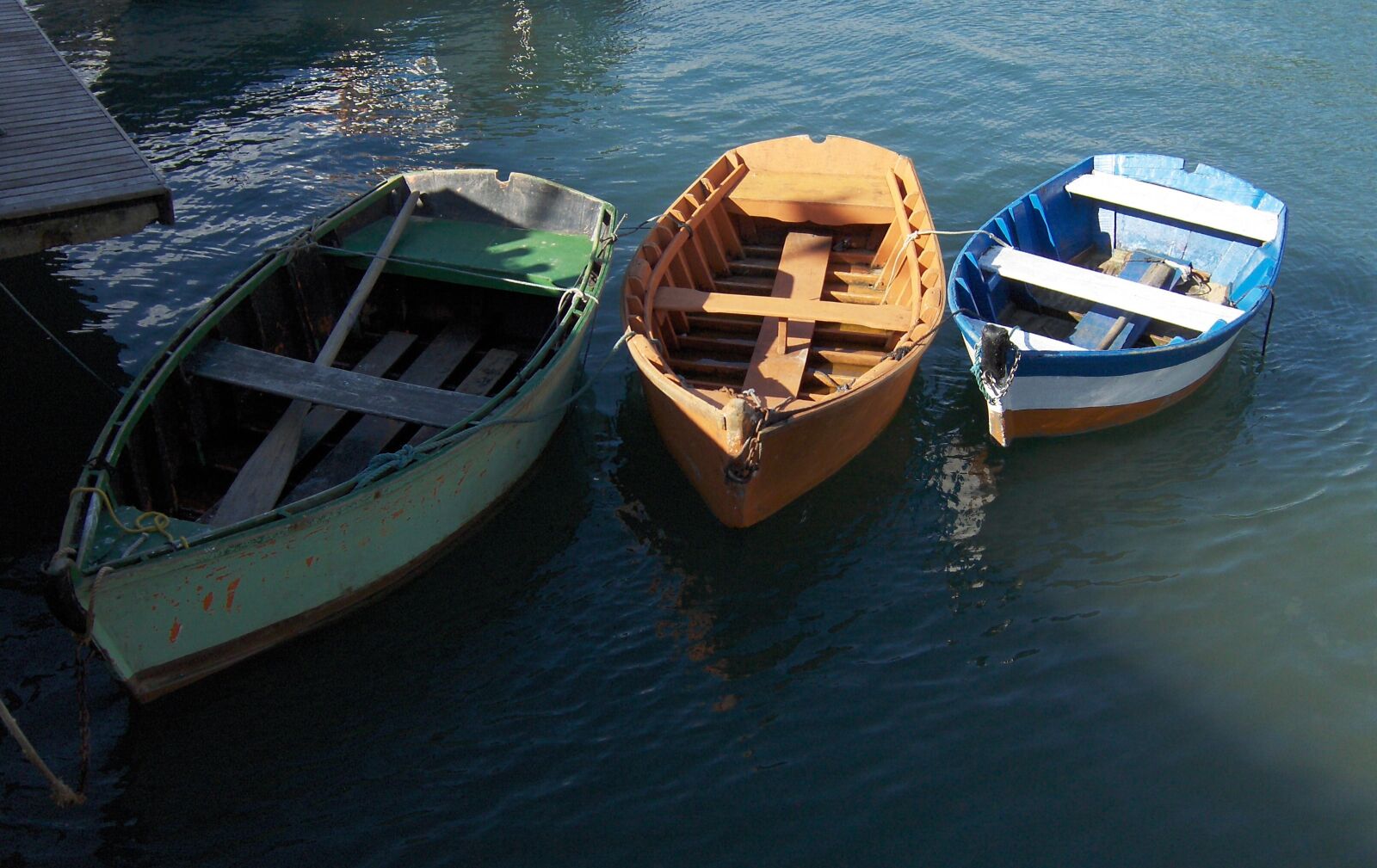 HP PHOTOSMART R927  (V01.00) sample photo. Boat, rowing, beach photography