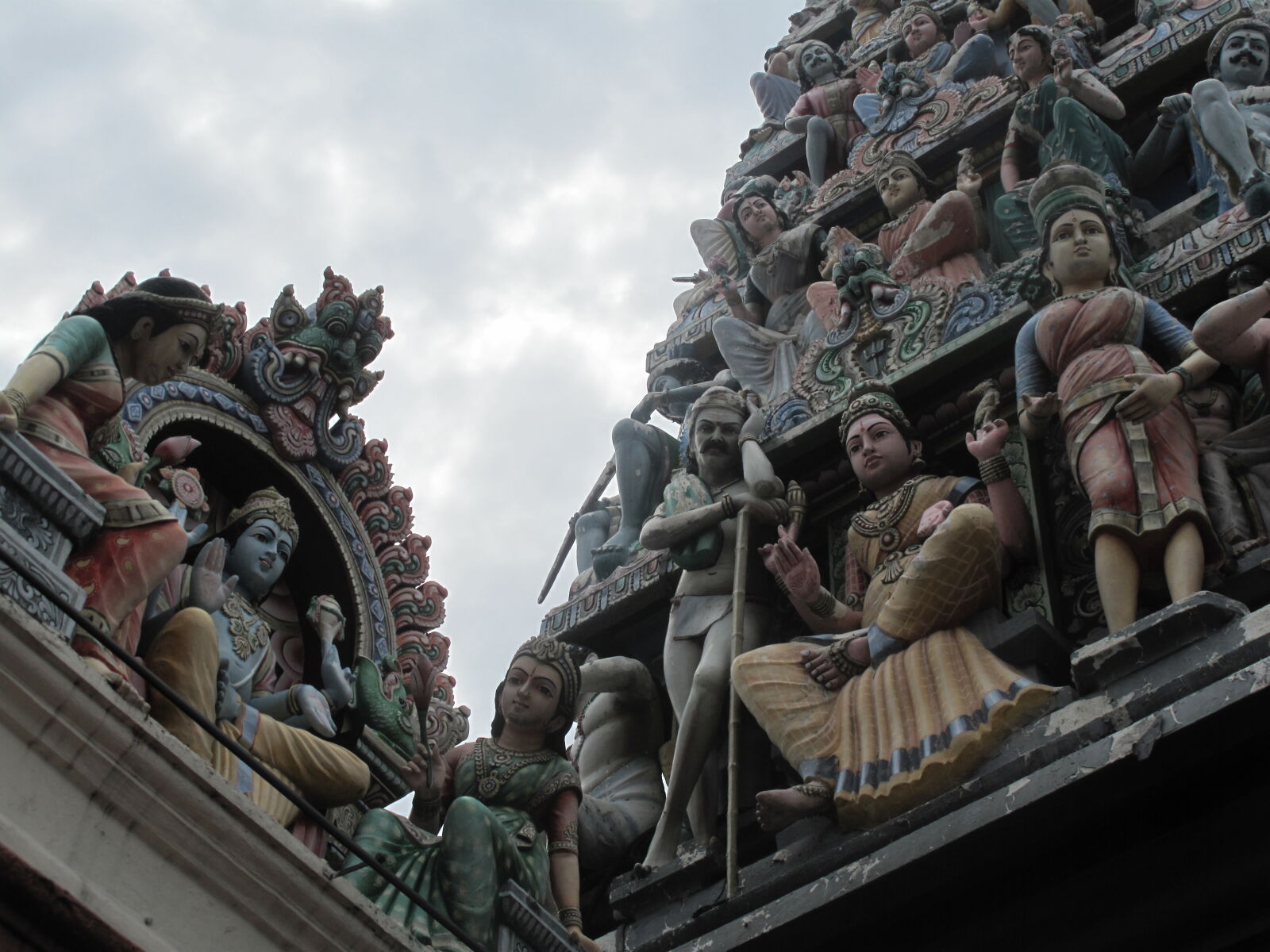 Canon PowerShot G10 sample photo. Singapore, temple photography