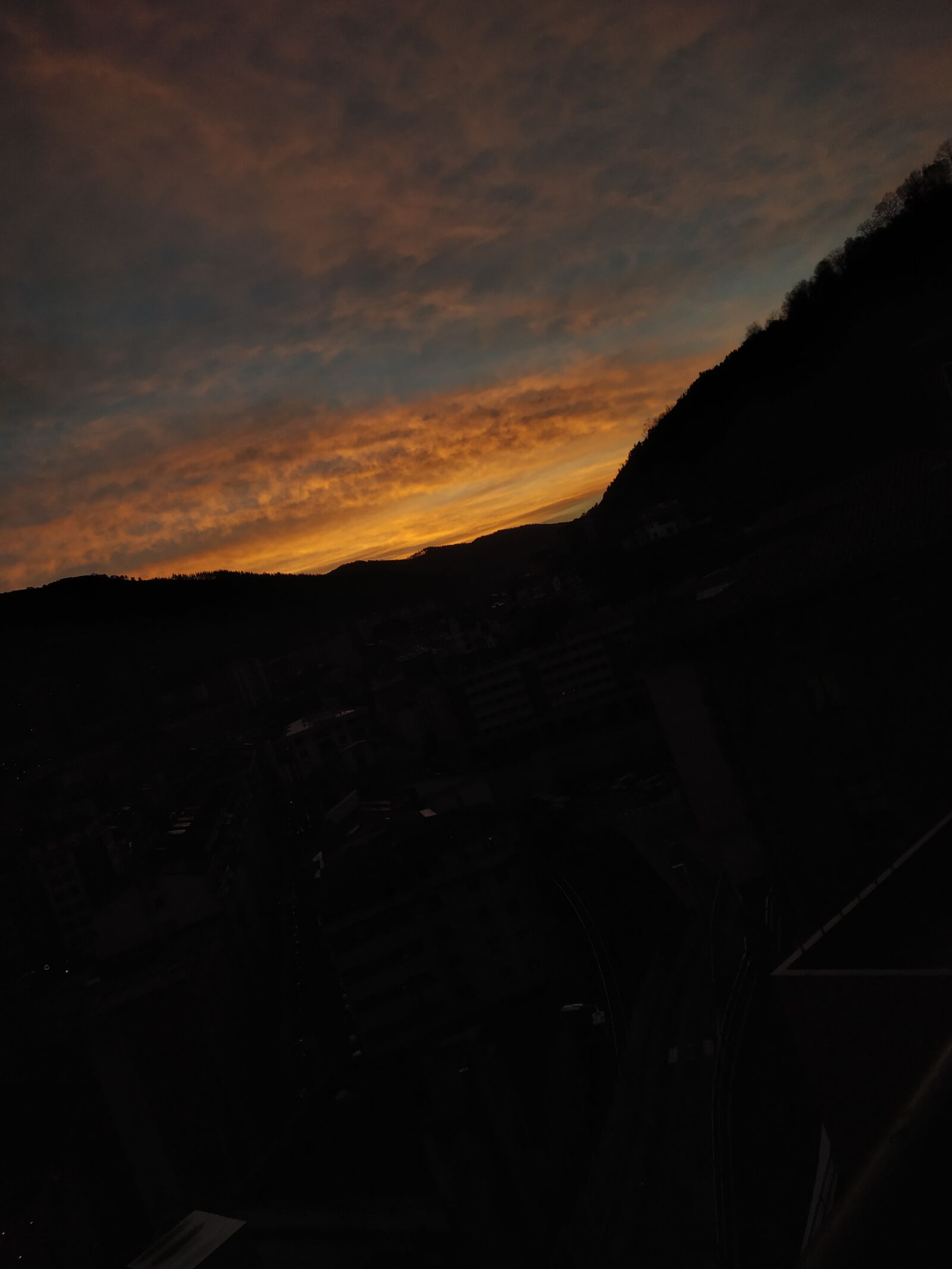 Xiaomi Redmi Note 5 Pro sample photo. Sunset, mountain, black photography