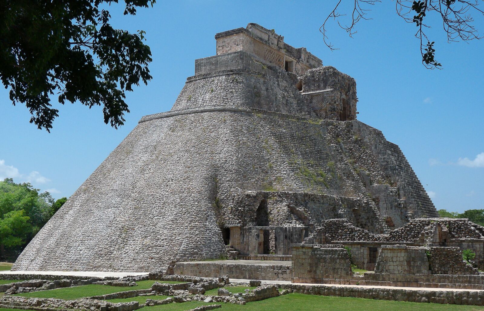 Panasonic Lumix DMC-FZ28 sample photo. Mexico, pyramid, archaeology photography